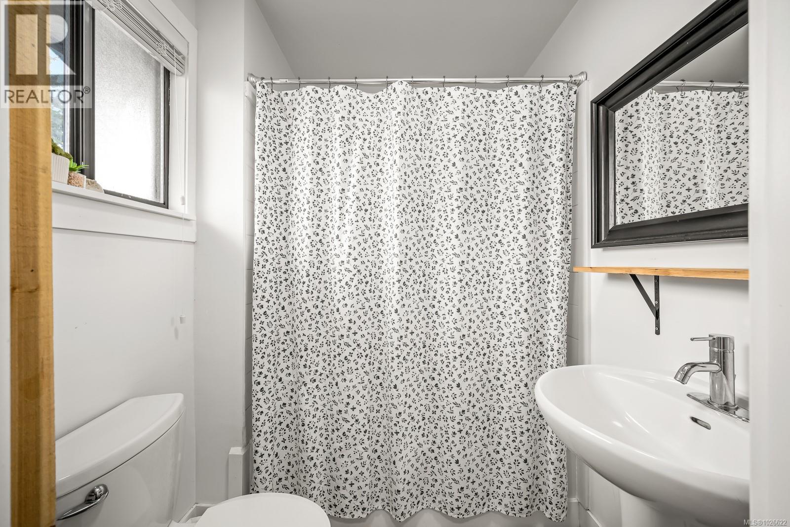 3491 Millard Rd, Courtenay