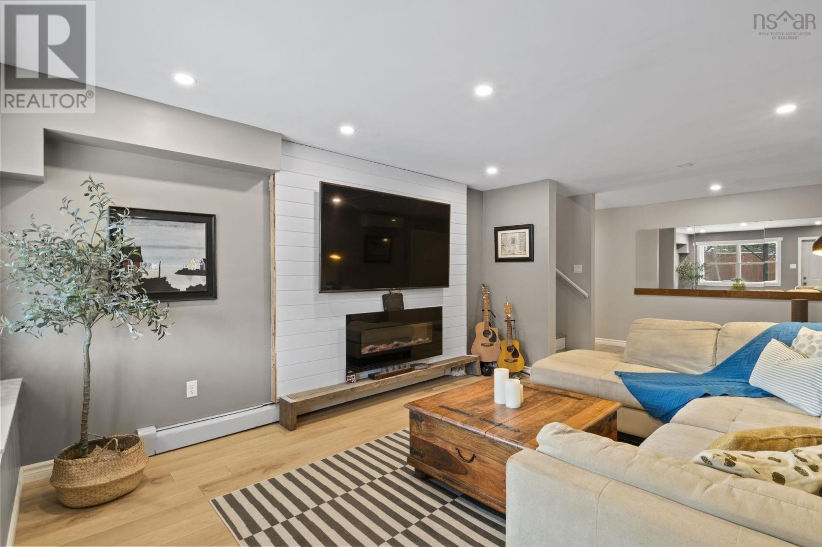 Property 33 of 49 of 833 Basinview Drive