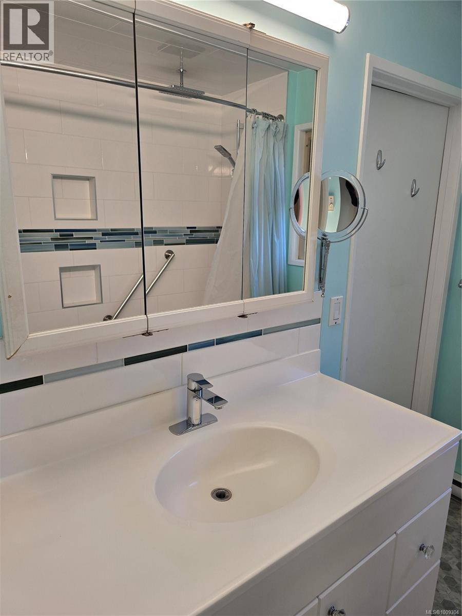  2905 LEIGH Road, Langford