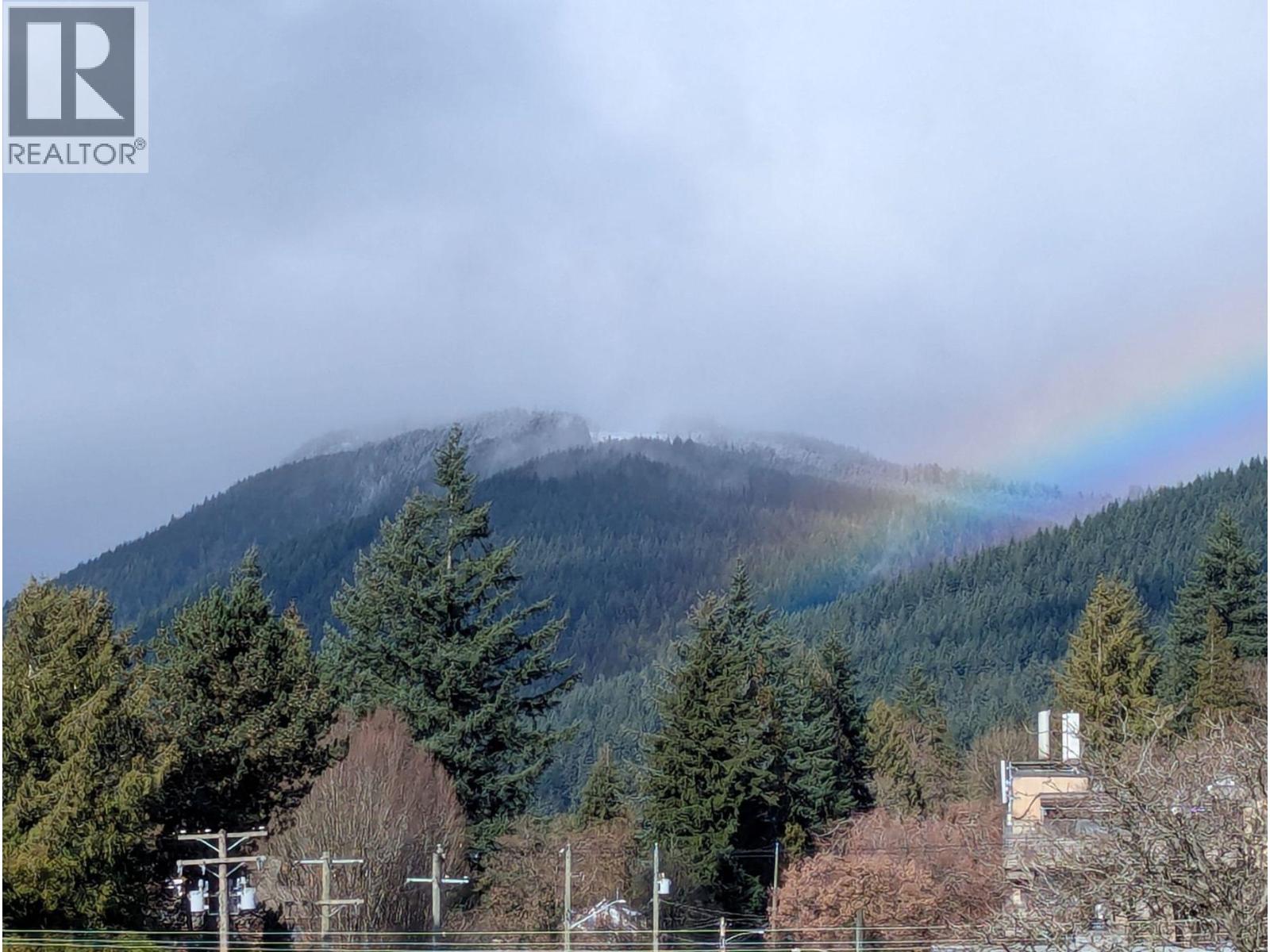 318 3080 LONSDALE AVENUE, North Vancouver