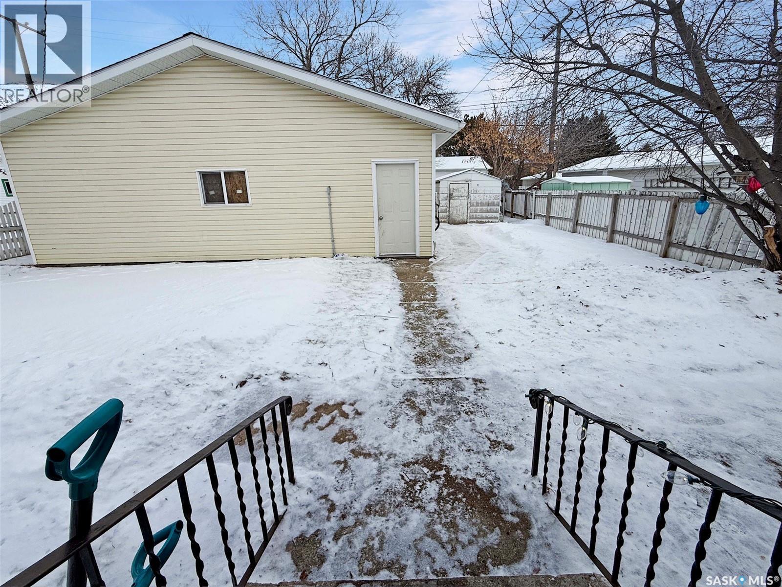 271 14th AVENUE NE - 20