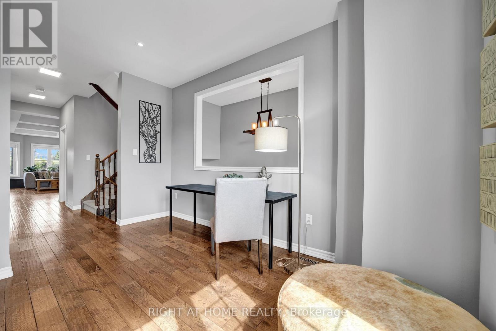40 RIDGE GATE CRESCENT - 5