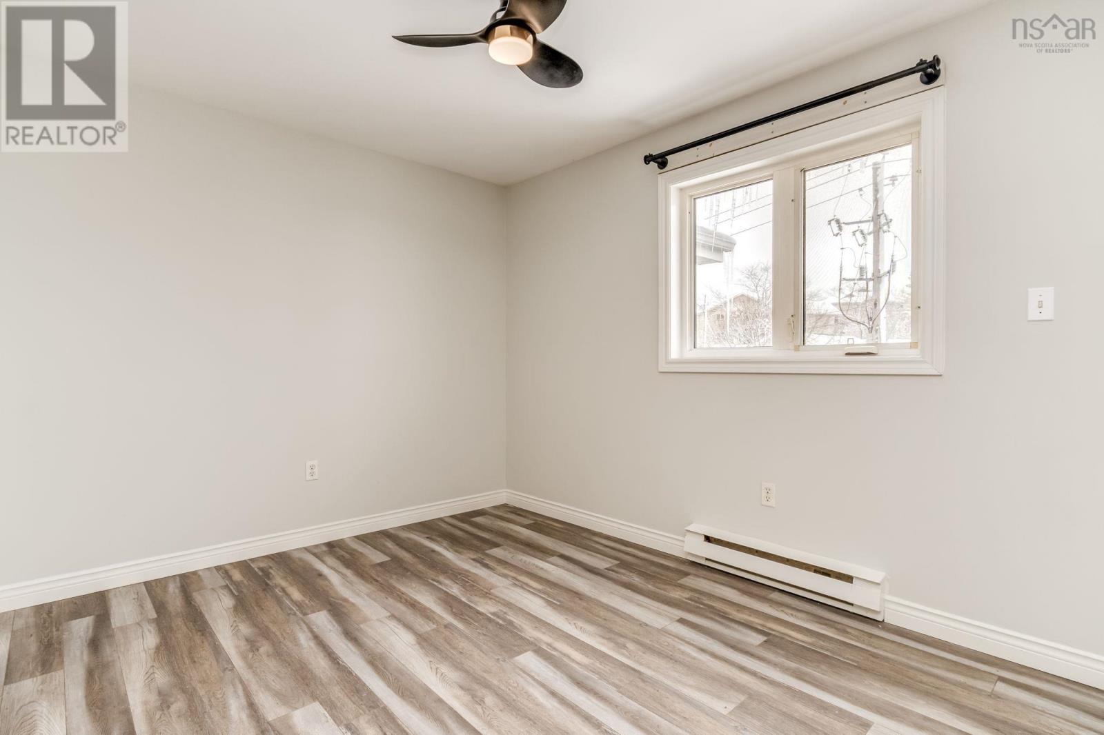 Property 16 of 41 of 306 110 Farnham Gate Road