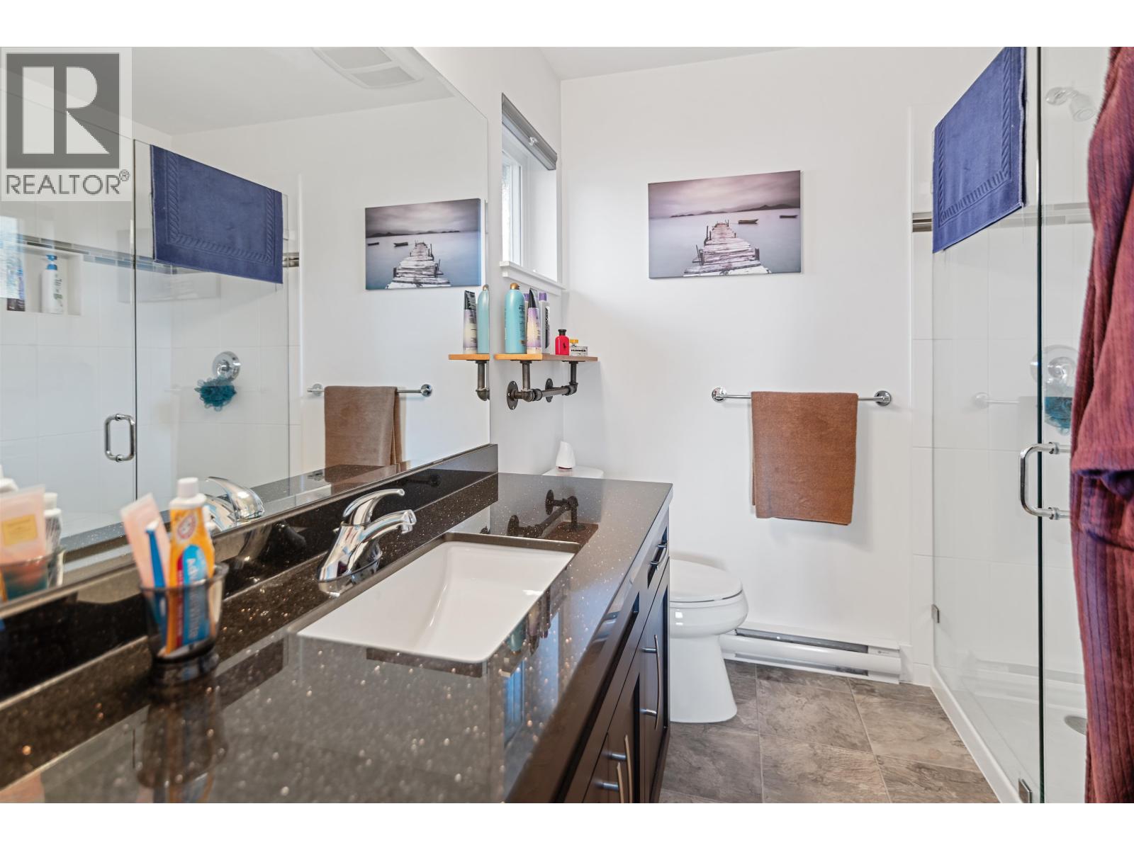 6252 ORACLE ROAD, Sechelt