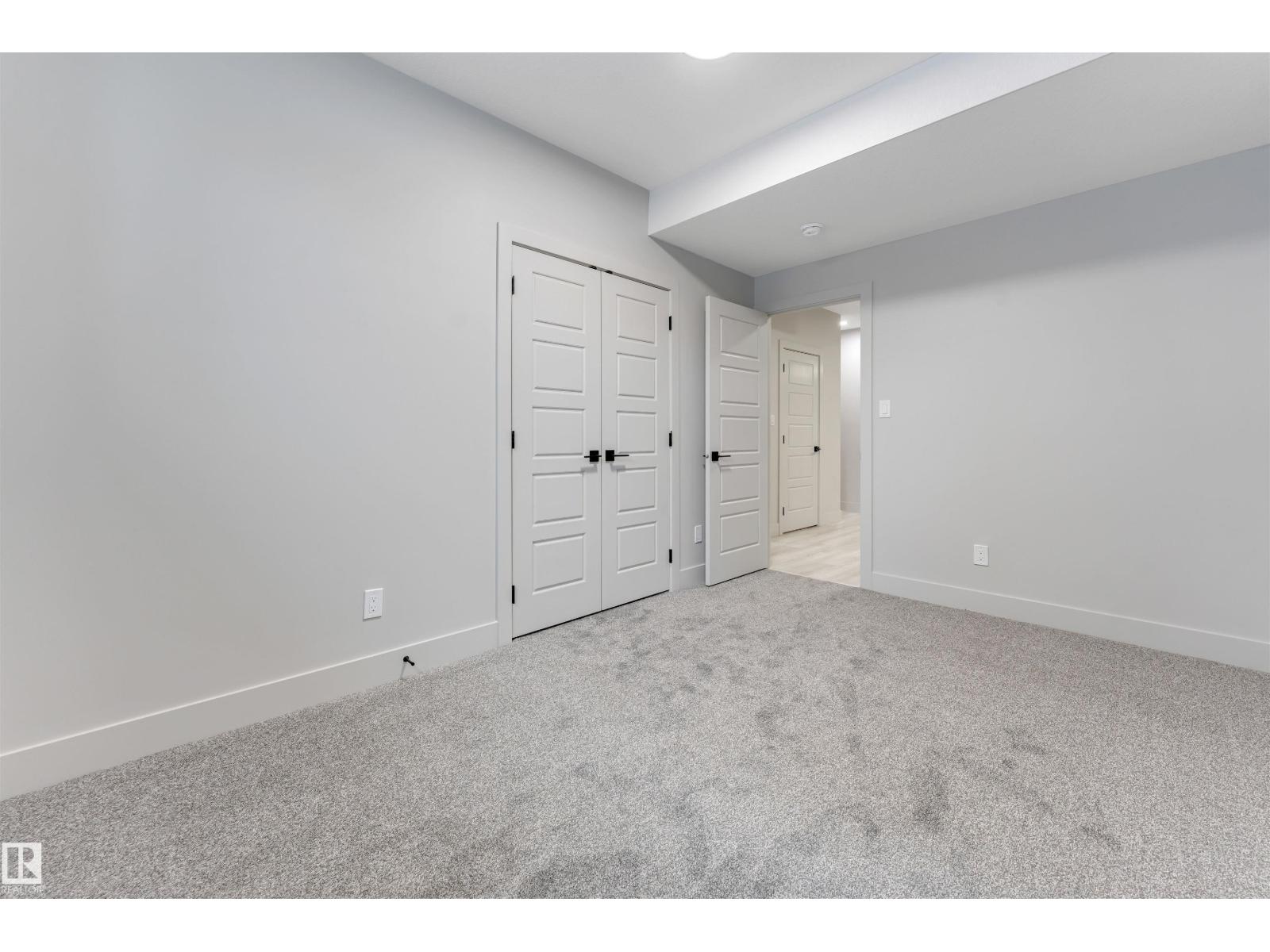 4371 37 ST - 24