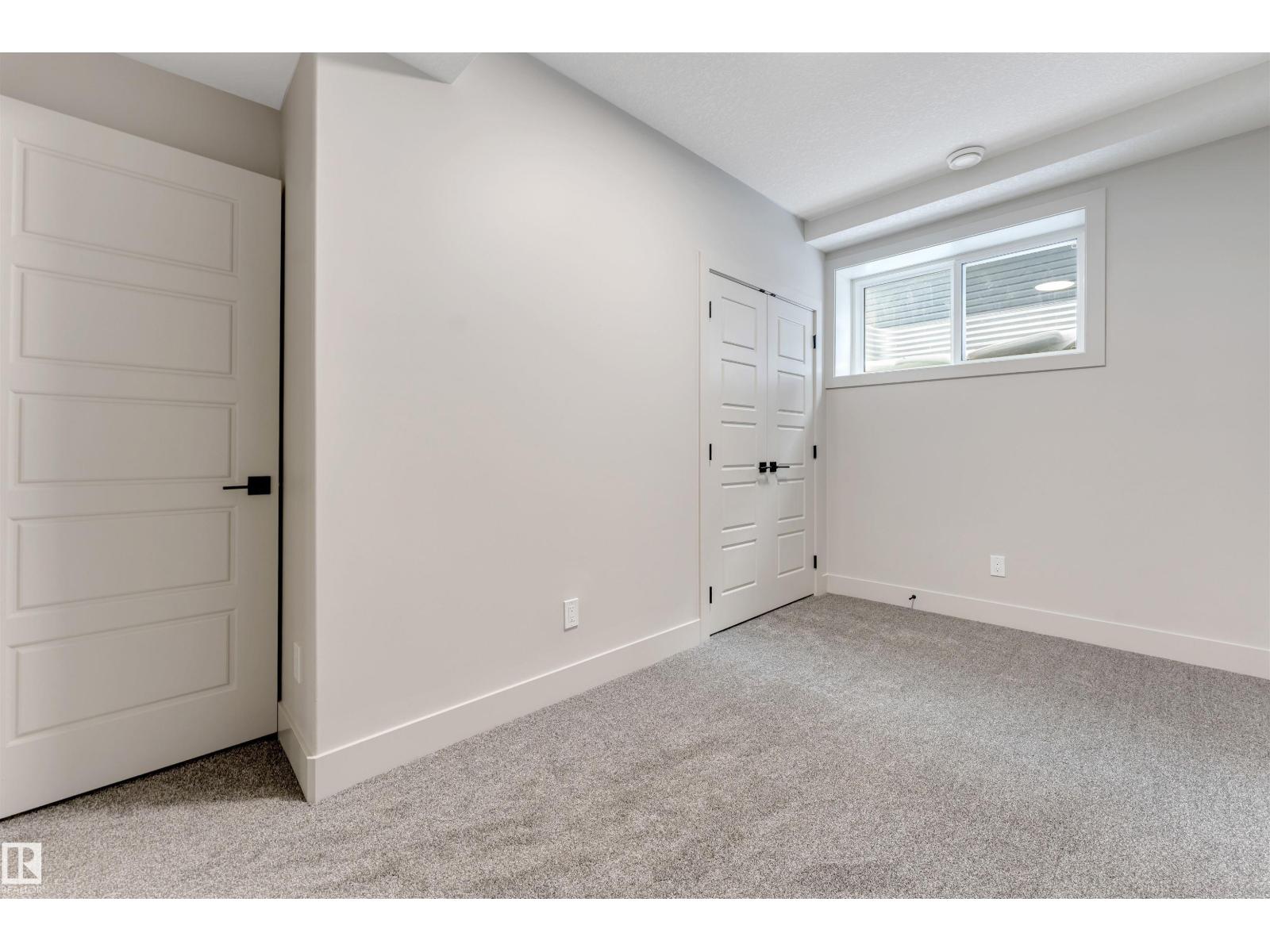 4371 37 ST - 26
