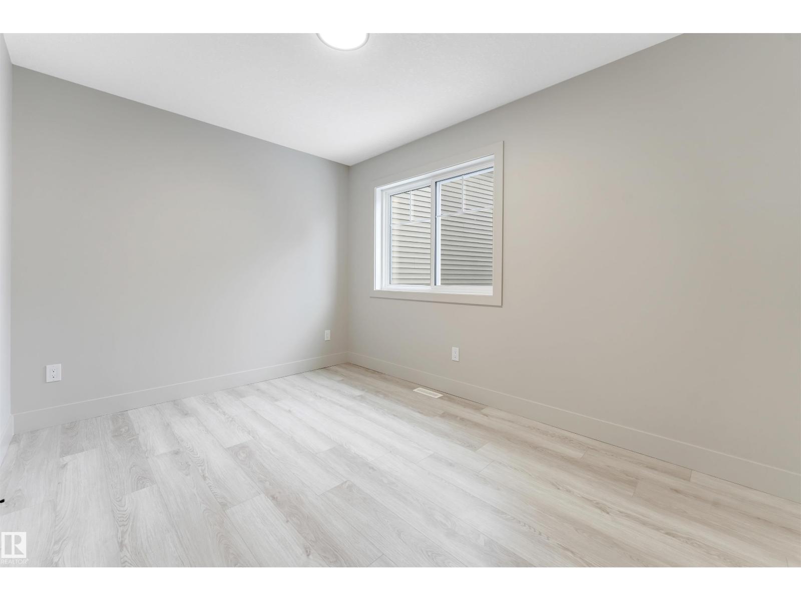4371 37 ST - 43