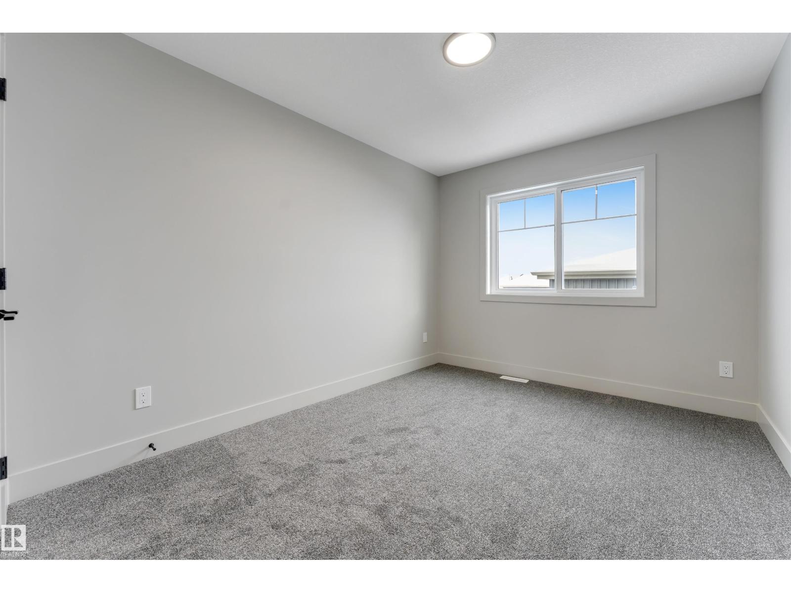 4371 37 ST - 45