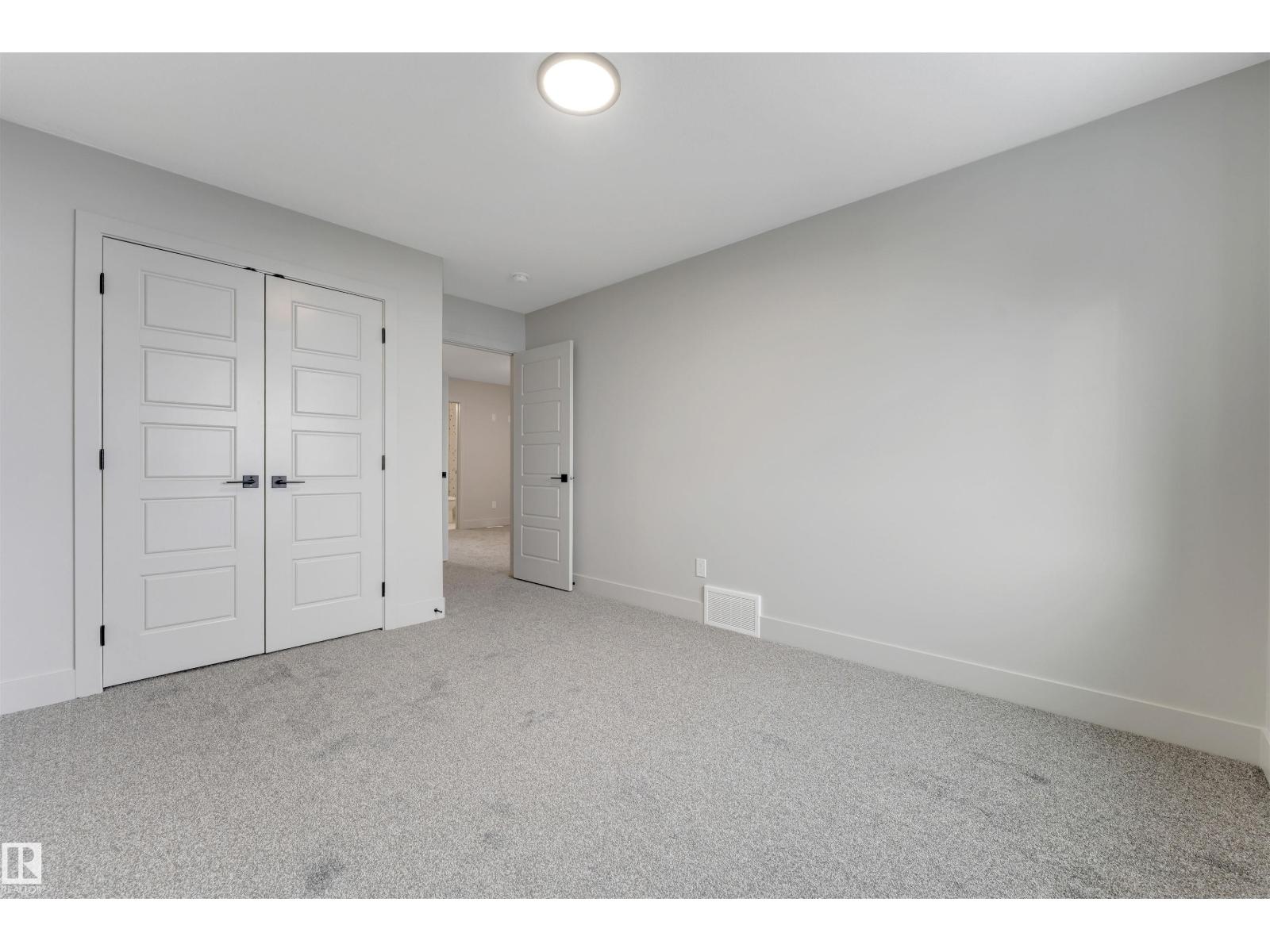 4371 37 ST - 46