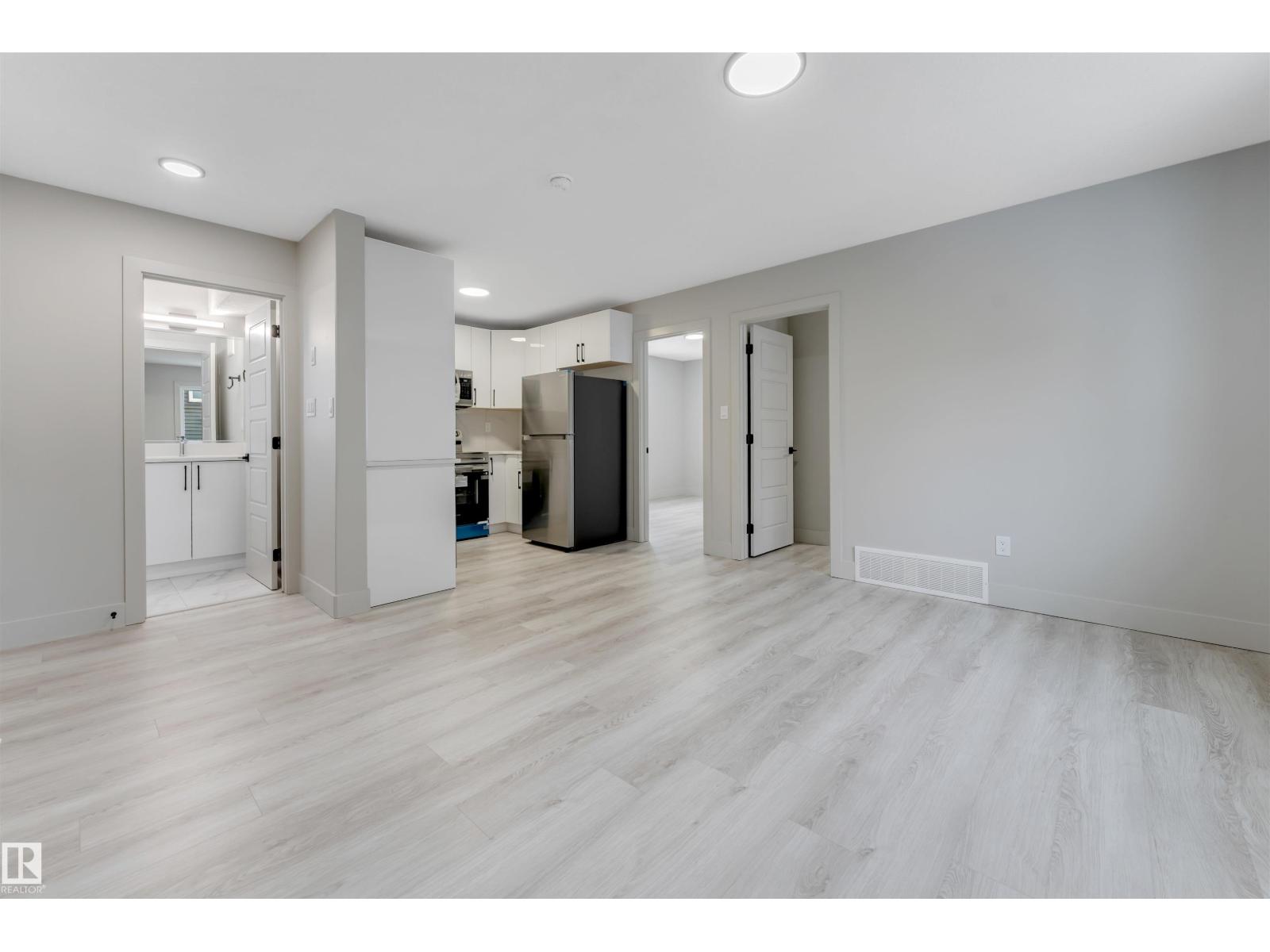 4371 37 ST - 48