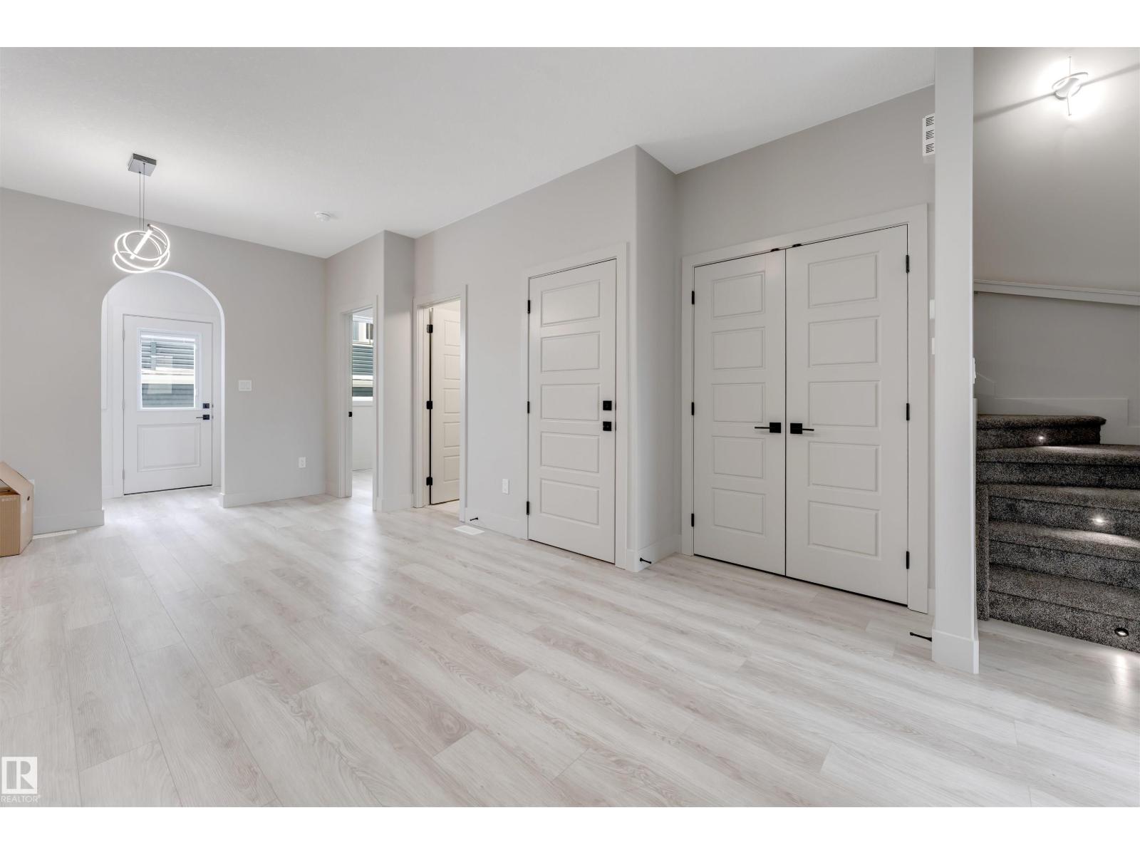 4371 37 ST - 49