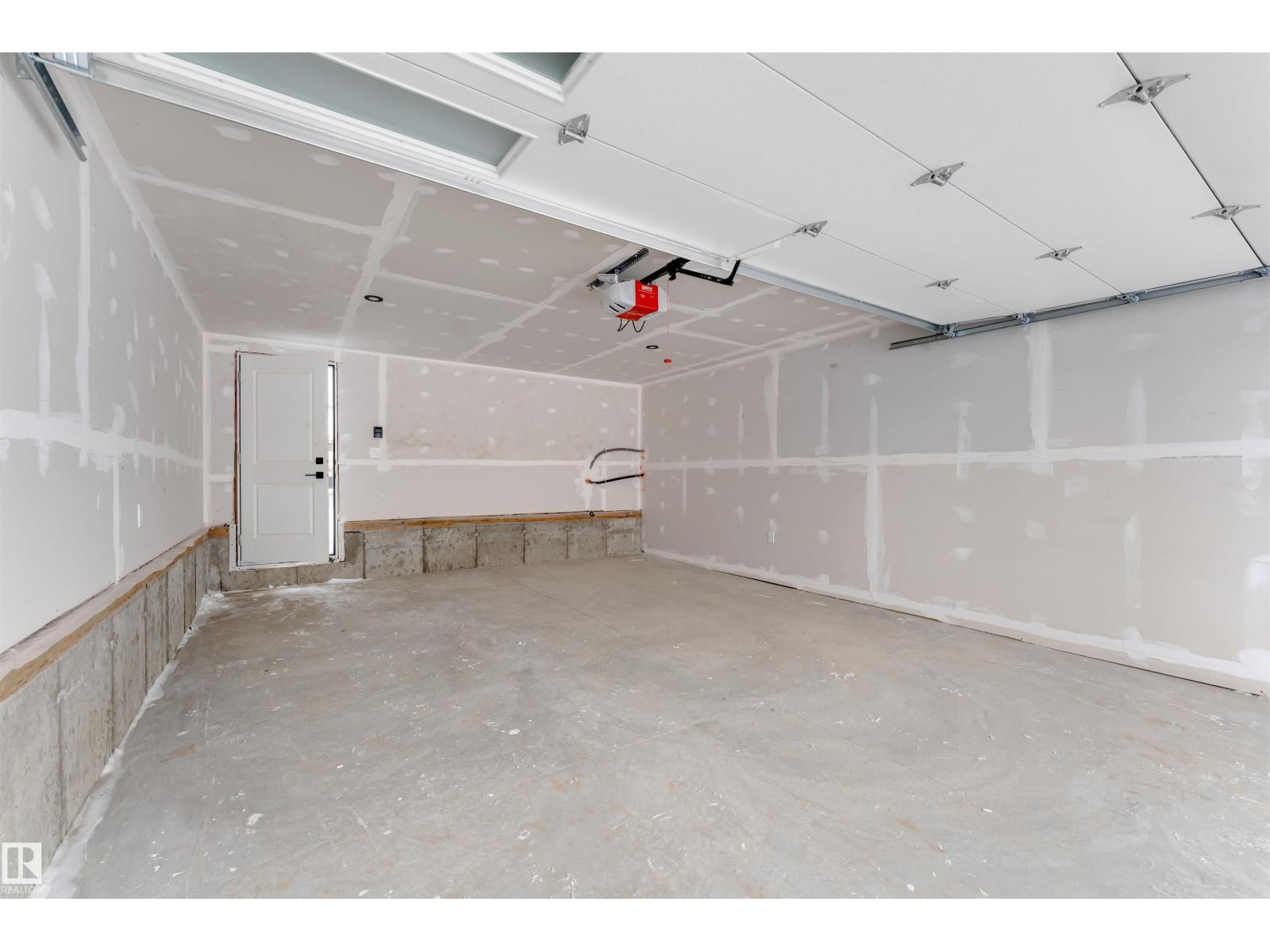 4371 37 ST - 50