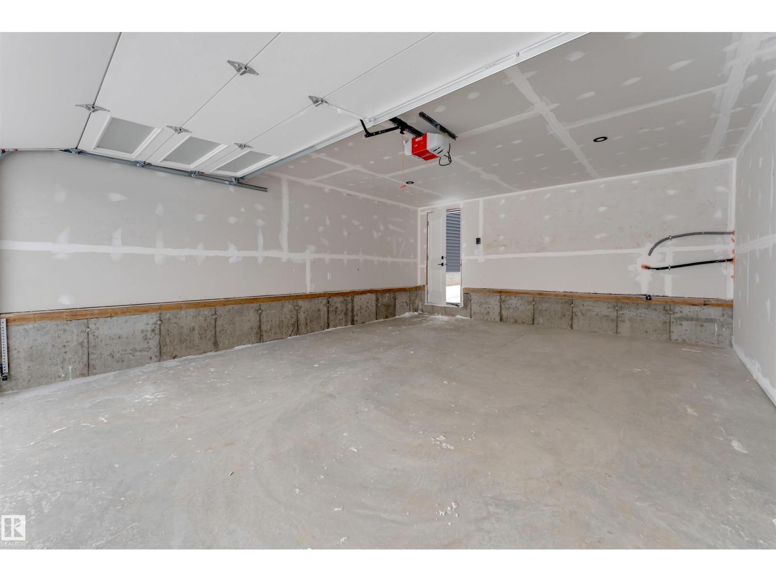 4371 37 ST - 51