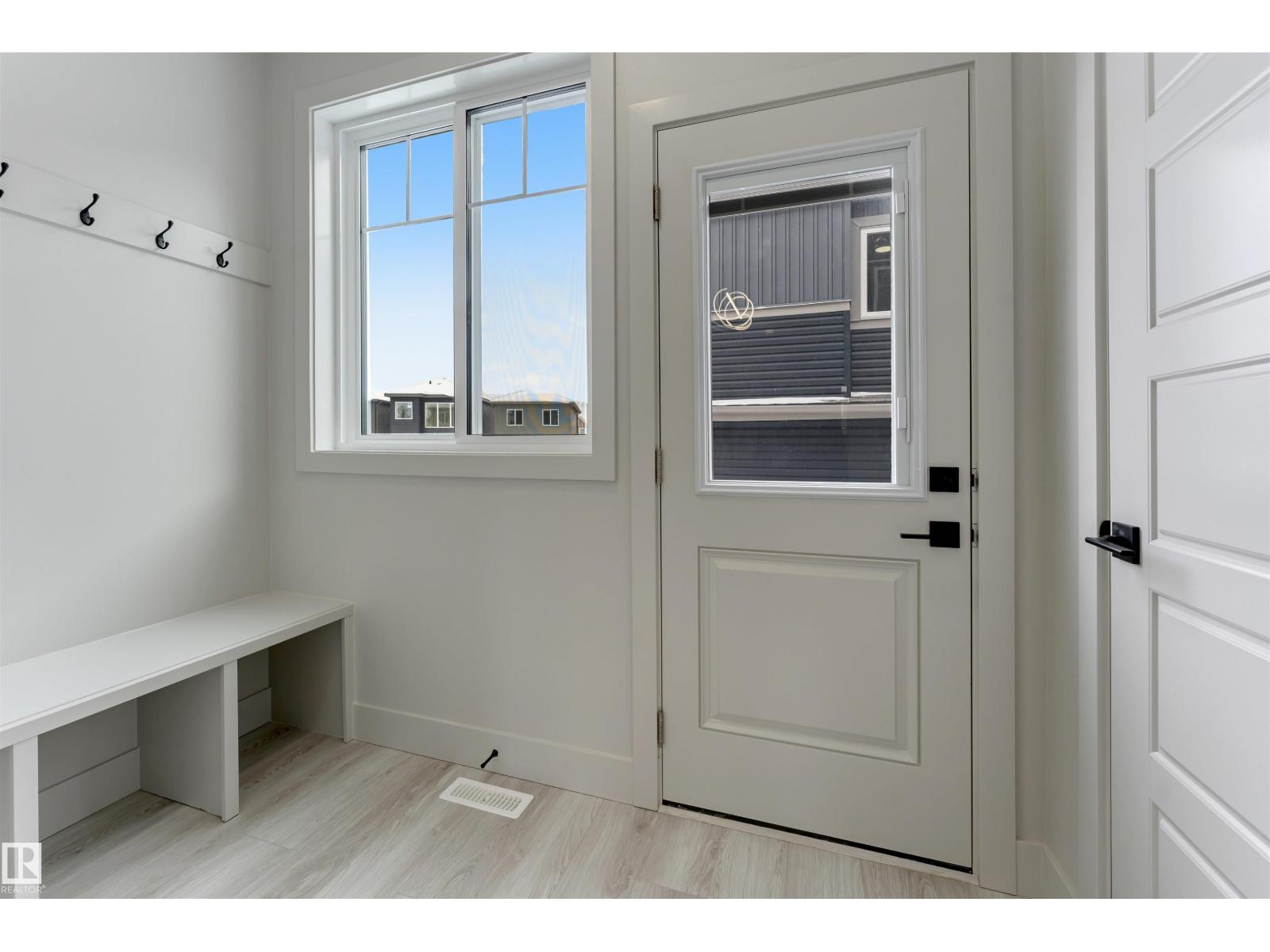 4371 37 ST - 53