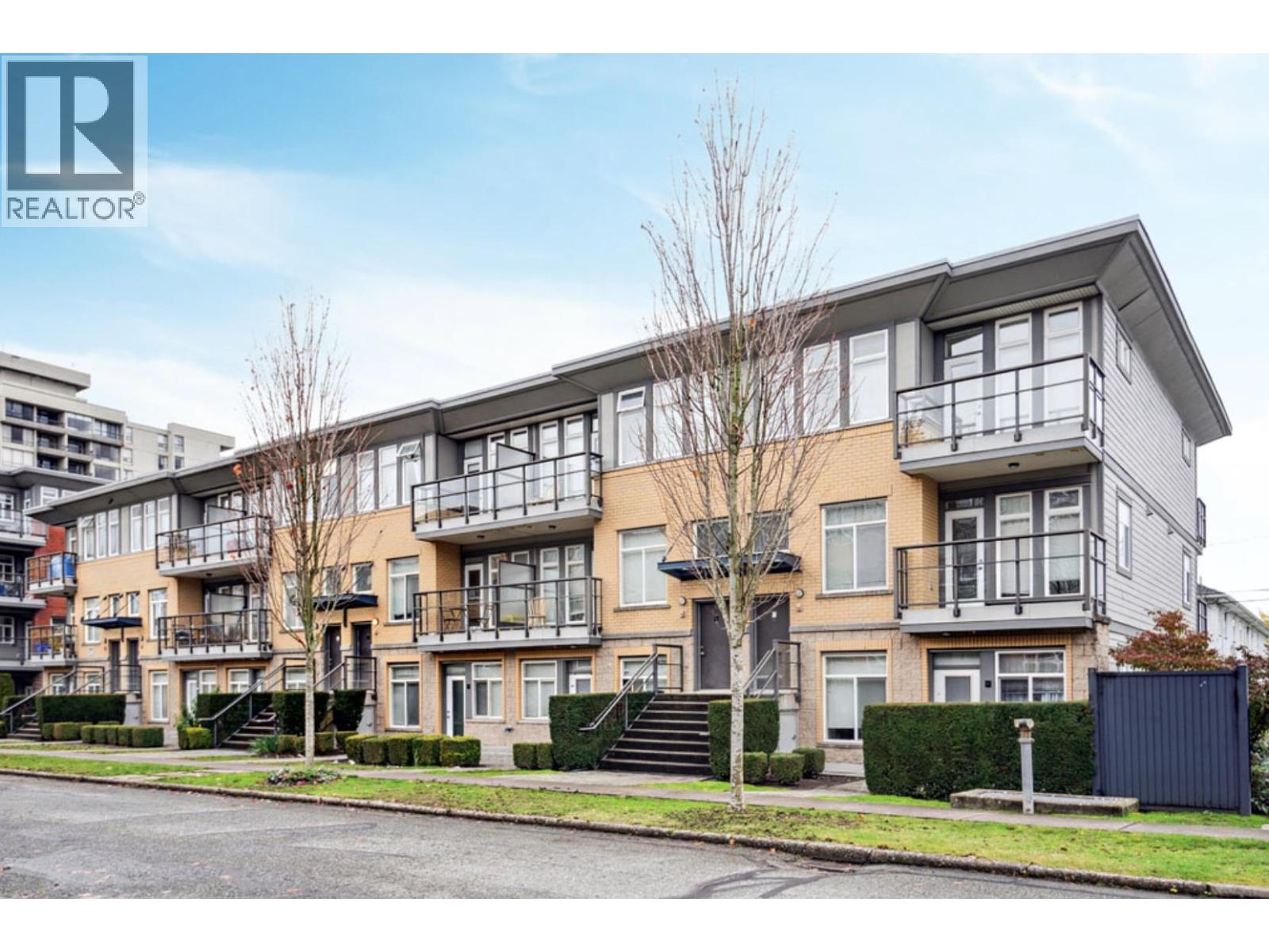 204 5649 KING'S ROAD ROAD, Vancouver