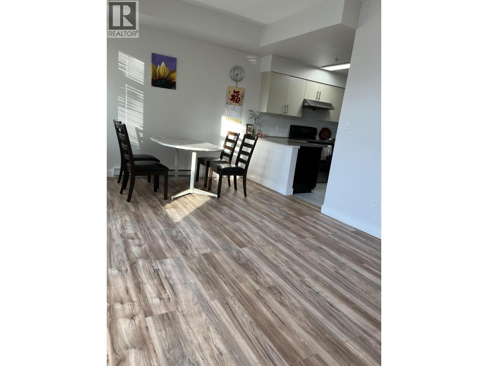 204 5649 KING'S ROAD ROAD, Vancouver