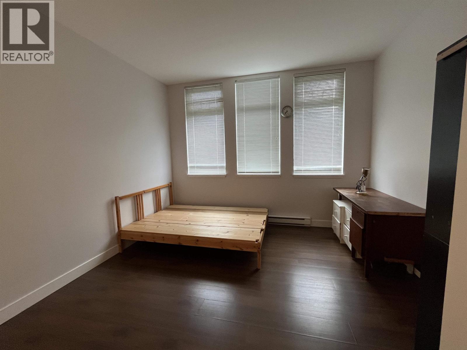 204 5649 KING'S ROAD ROAD, Vancouver