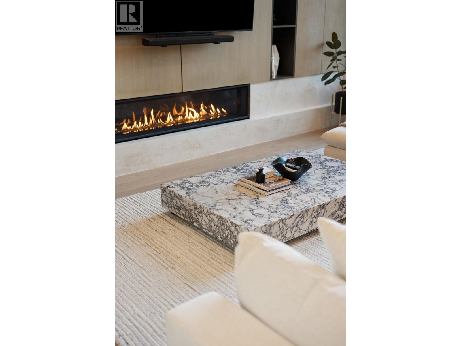 7961 BURNFIELD CRESCENT, Burnaby