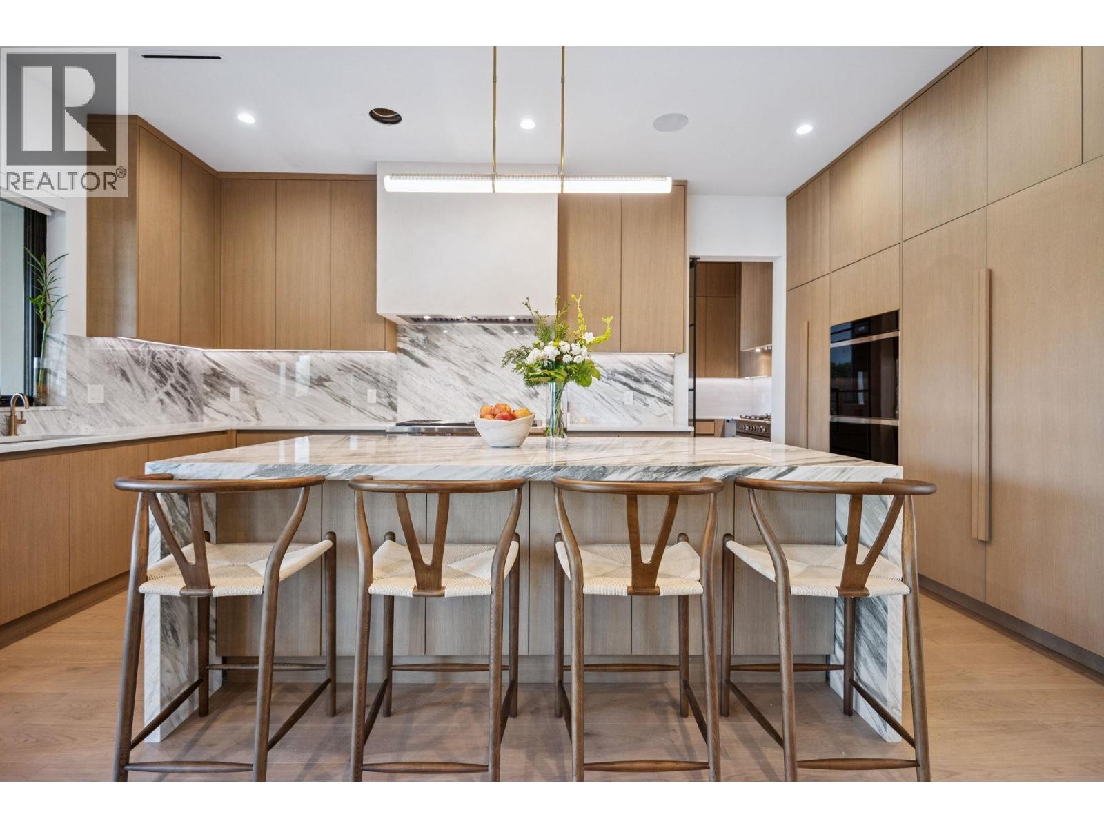 7961 BURNFIELD CRESCENT, Burnaby