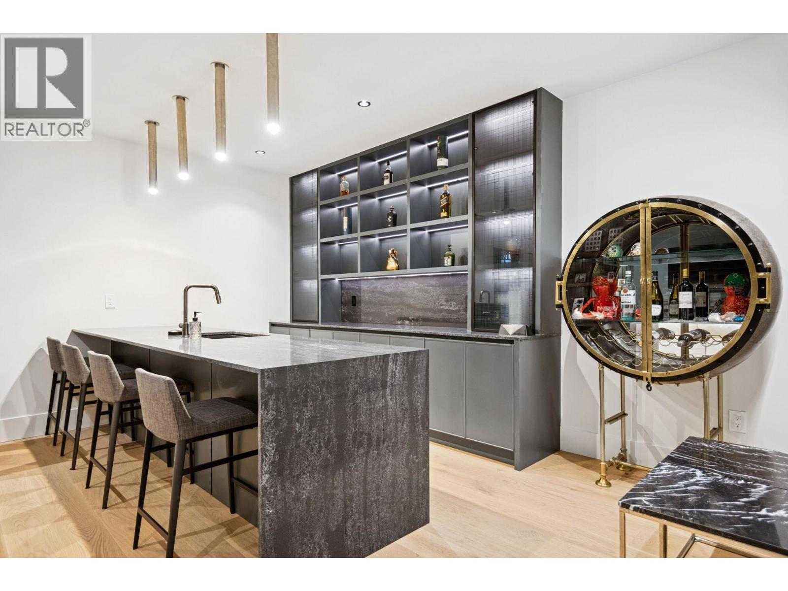 7961 BURNFIELD CRESCENT, Burnaby