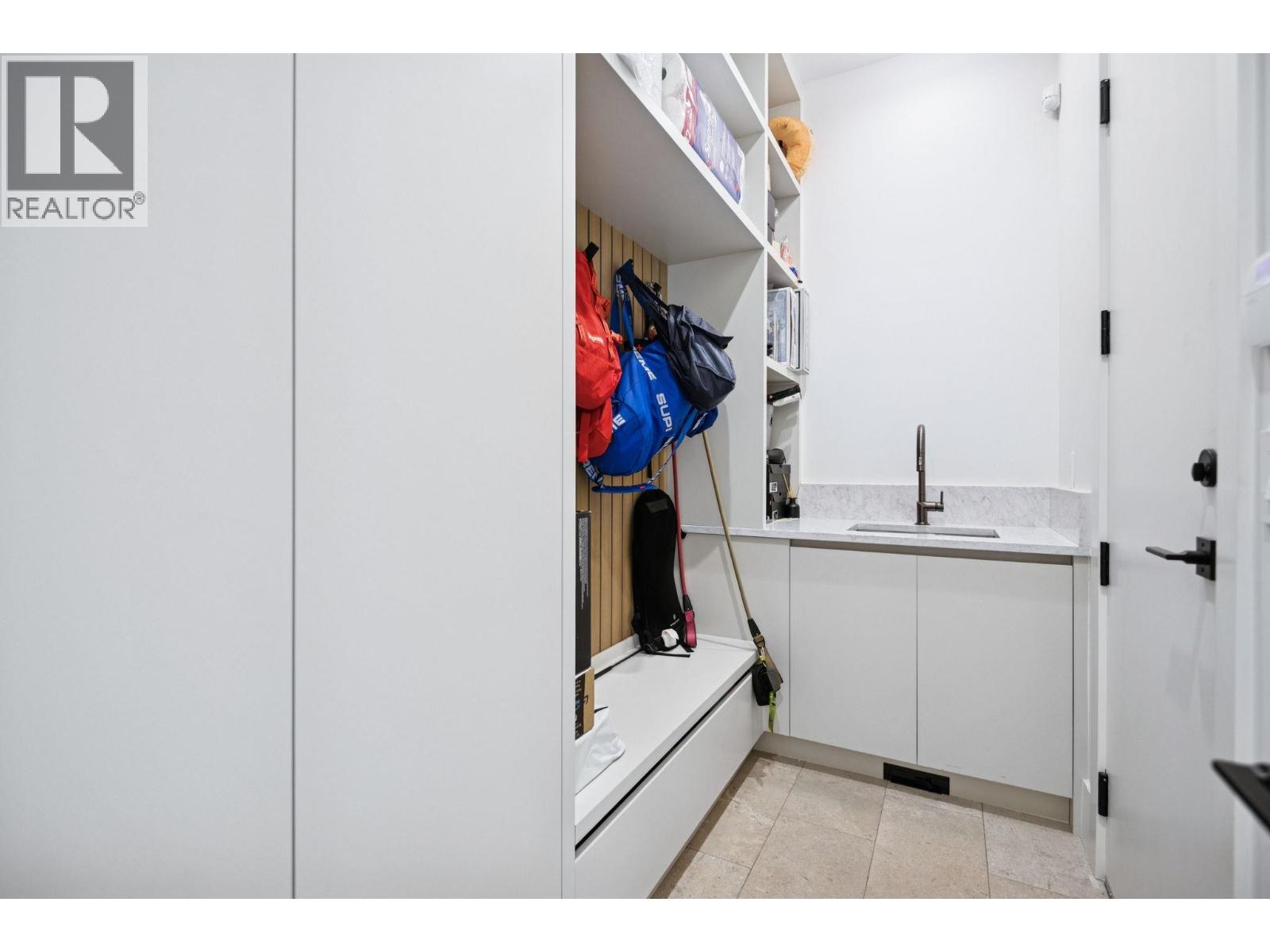 7961 BURNFIELD CRESCENT, Burnaby