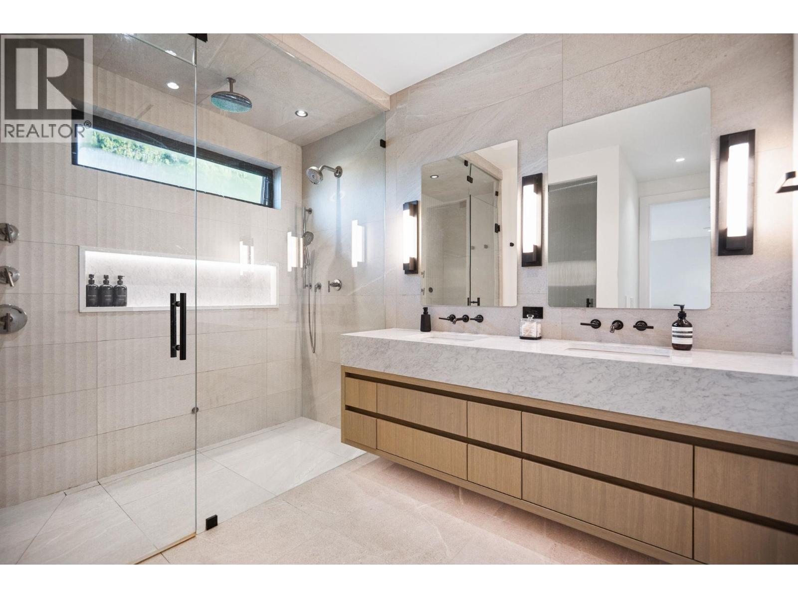 7961 BURNFIELD CRESCENT, Burnaby