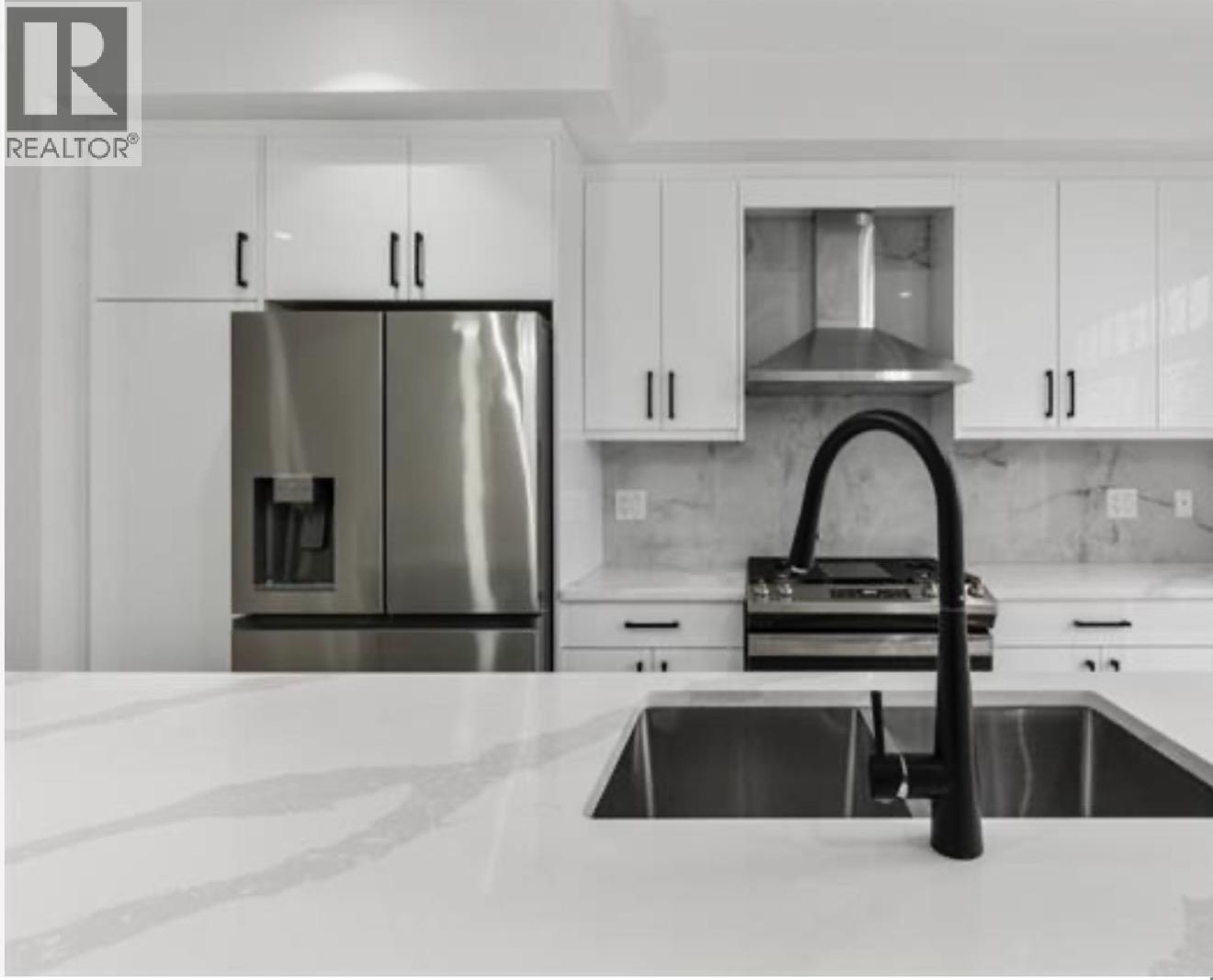 5 23108 LOUGHEED HIGHWAY, Maple Ridge