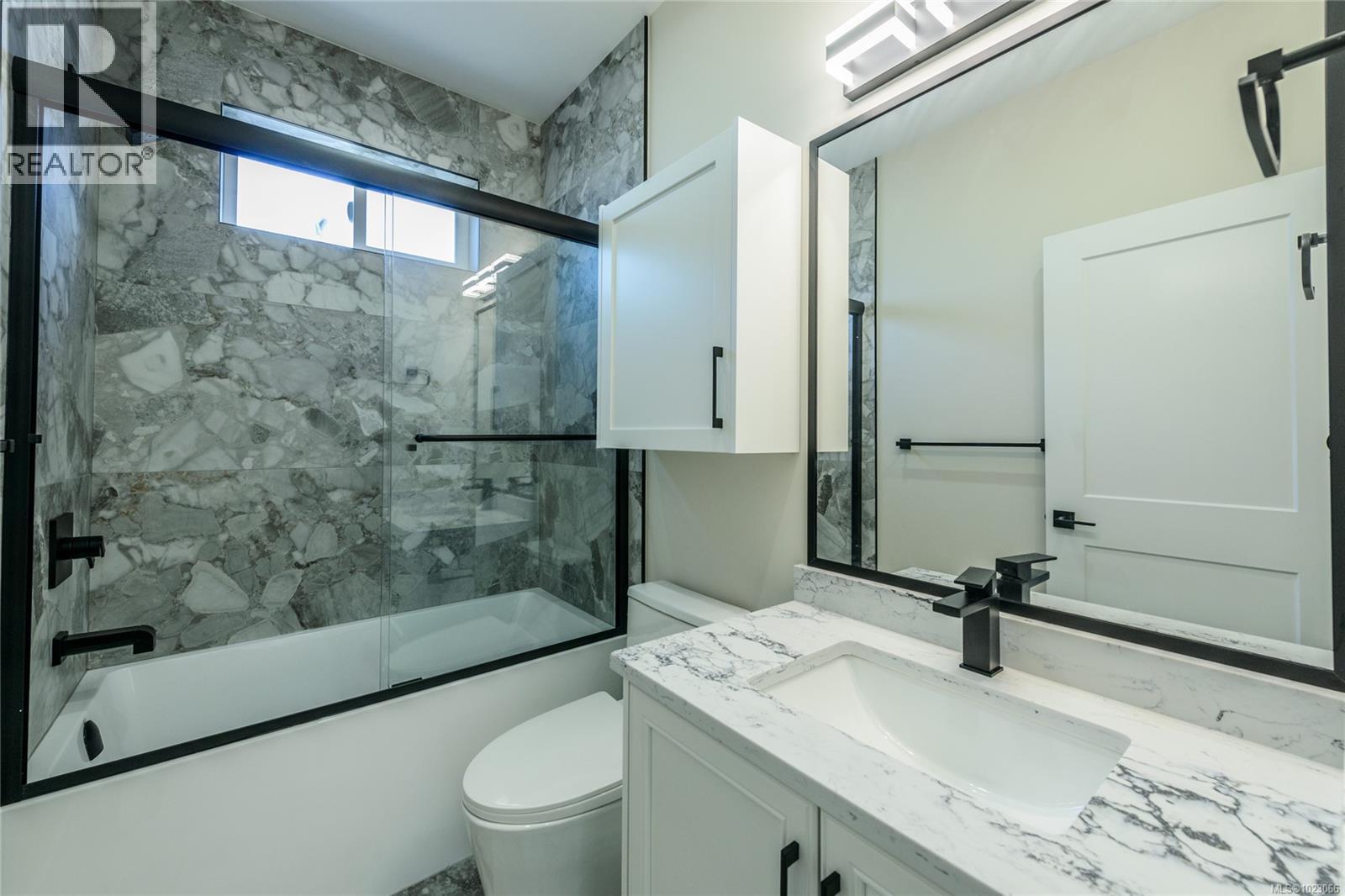 1246 Reynolds Rd, Saanich