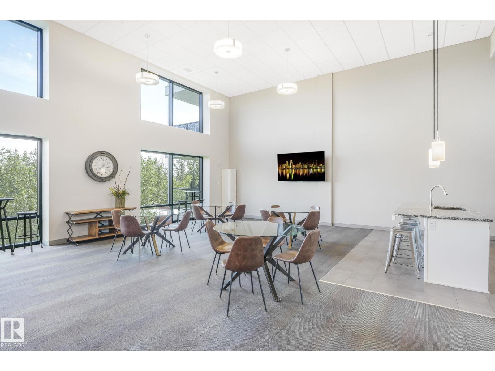 #814 200 BELLEROSE DR, St. Albert