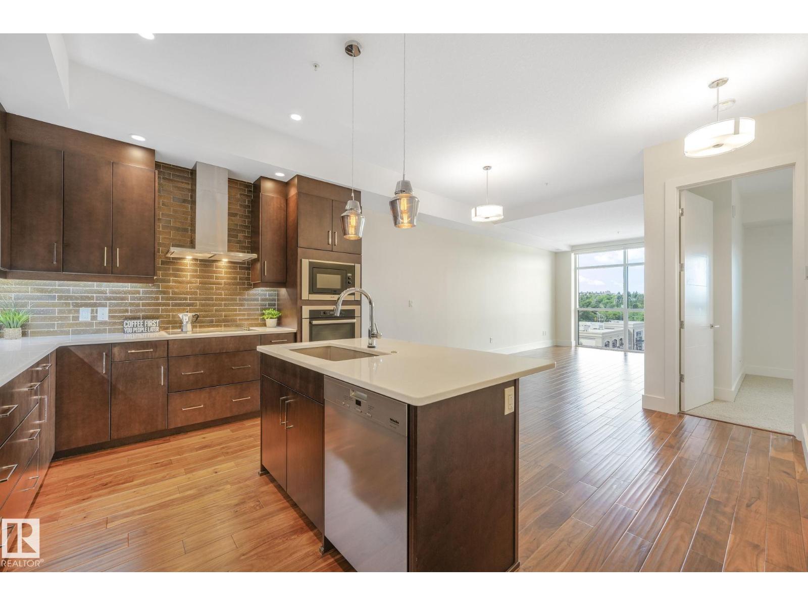 #814 200 BELLEROSE DR, St. Albert