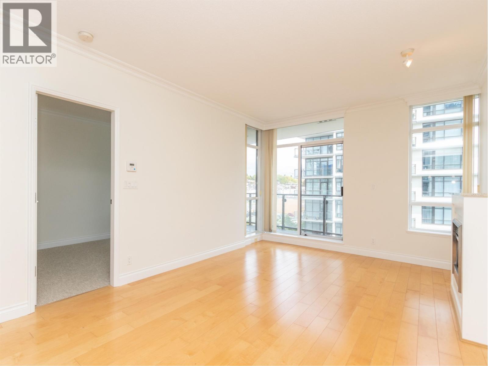 803 162 VICTORY SHIP WAY, North Vancouver