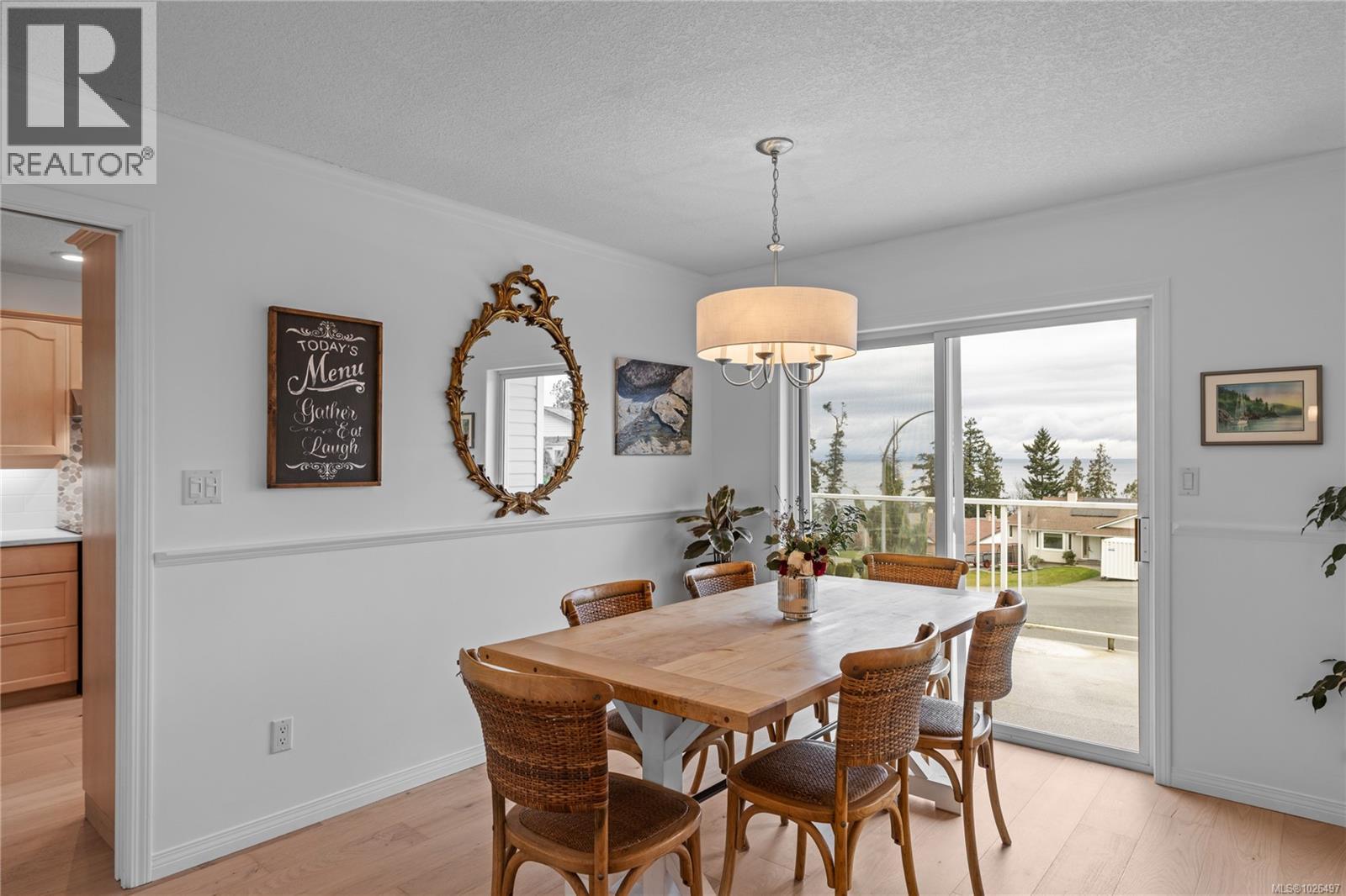 5367 Catalina Dr, Nanaimo