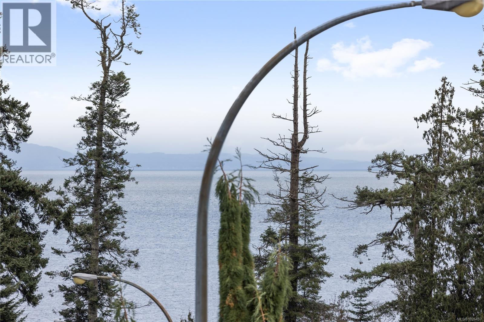 5367 Catalina Dr, Nanaimo