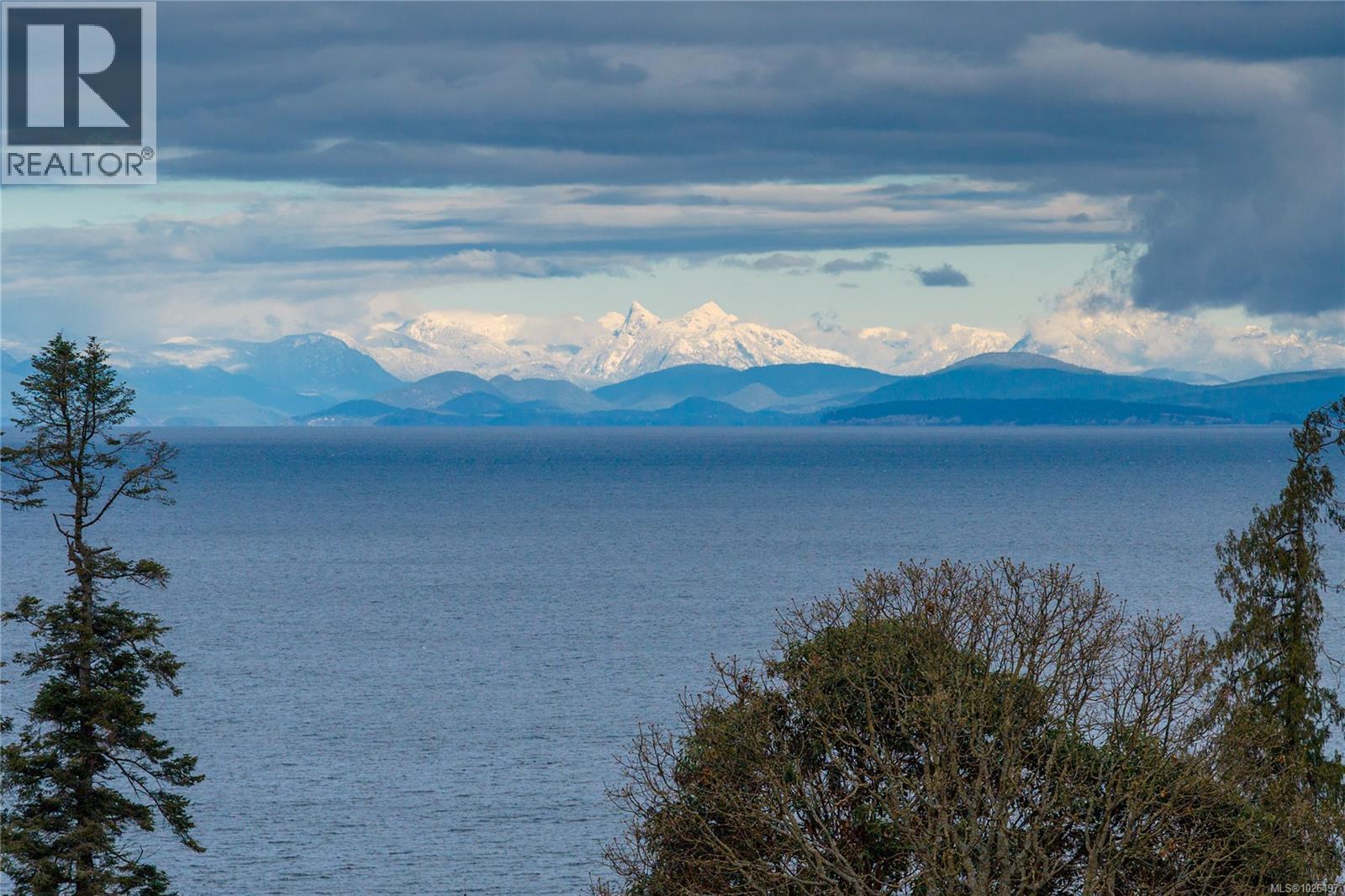 5367 Catalina Dr, Nanaimo