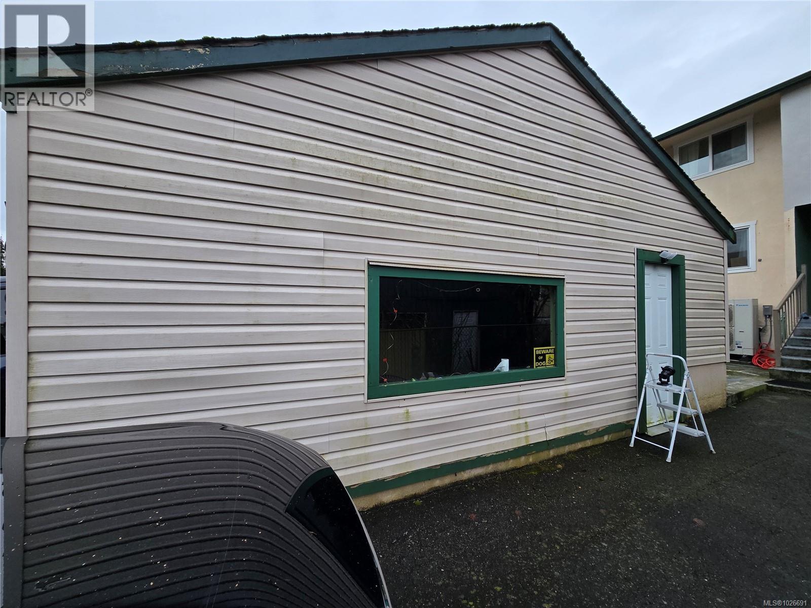 7312 Pine Dr, Port Hardy