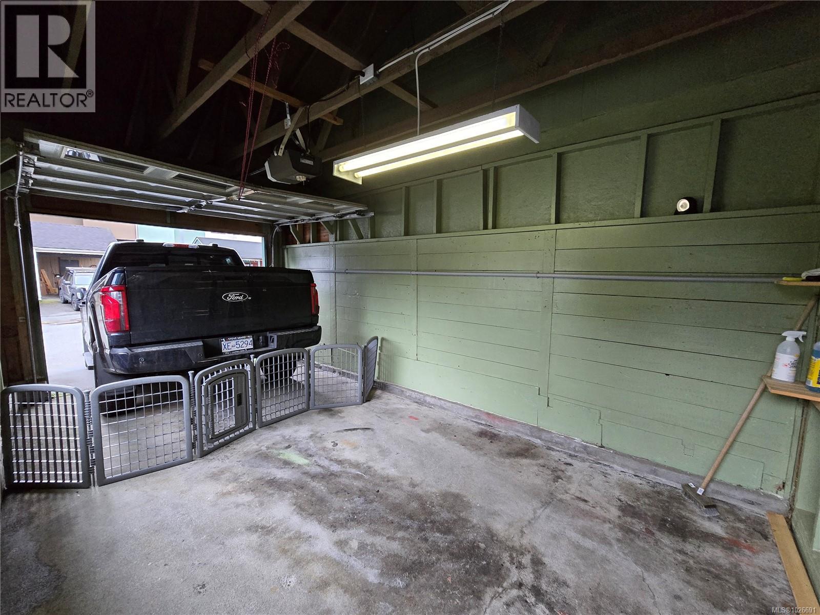 7312 Pine Dr, Port Hardy