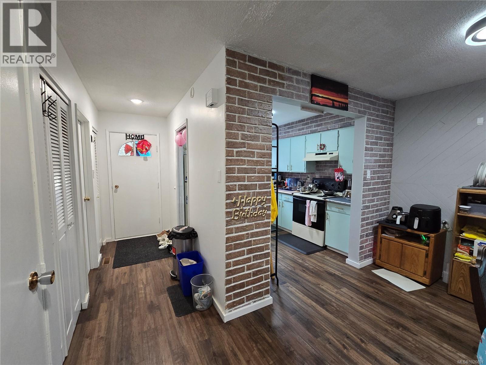 7312 Pine Dr - 6