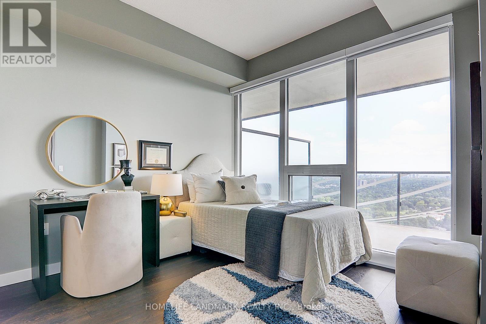 #3203 95 MCMAHON DRIVE S - 26