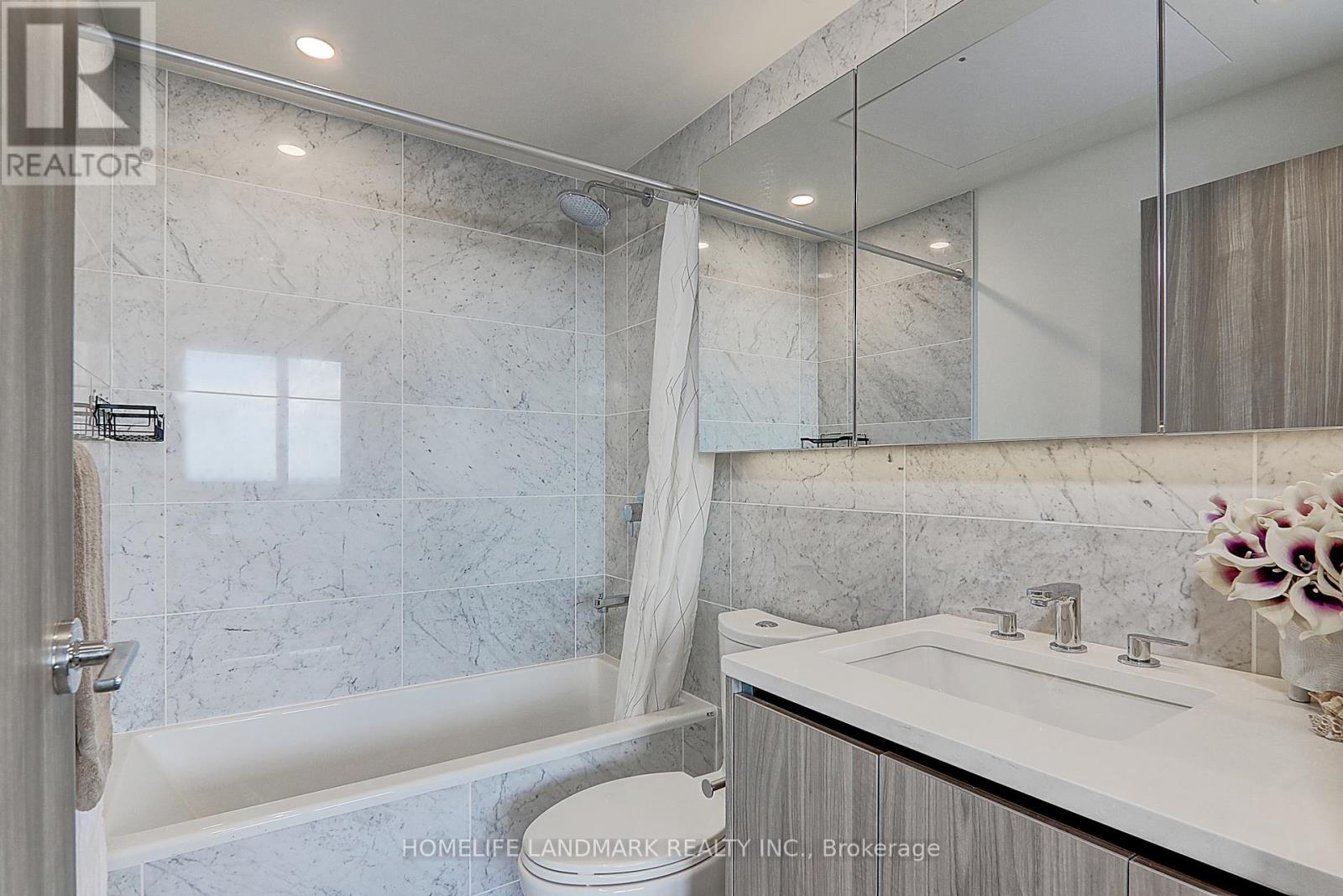 #3203 95 MCMAHON DRIVE S - 30