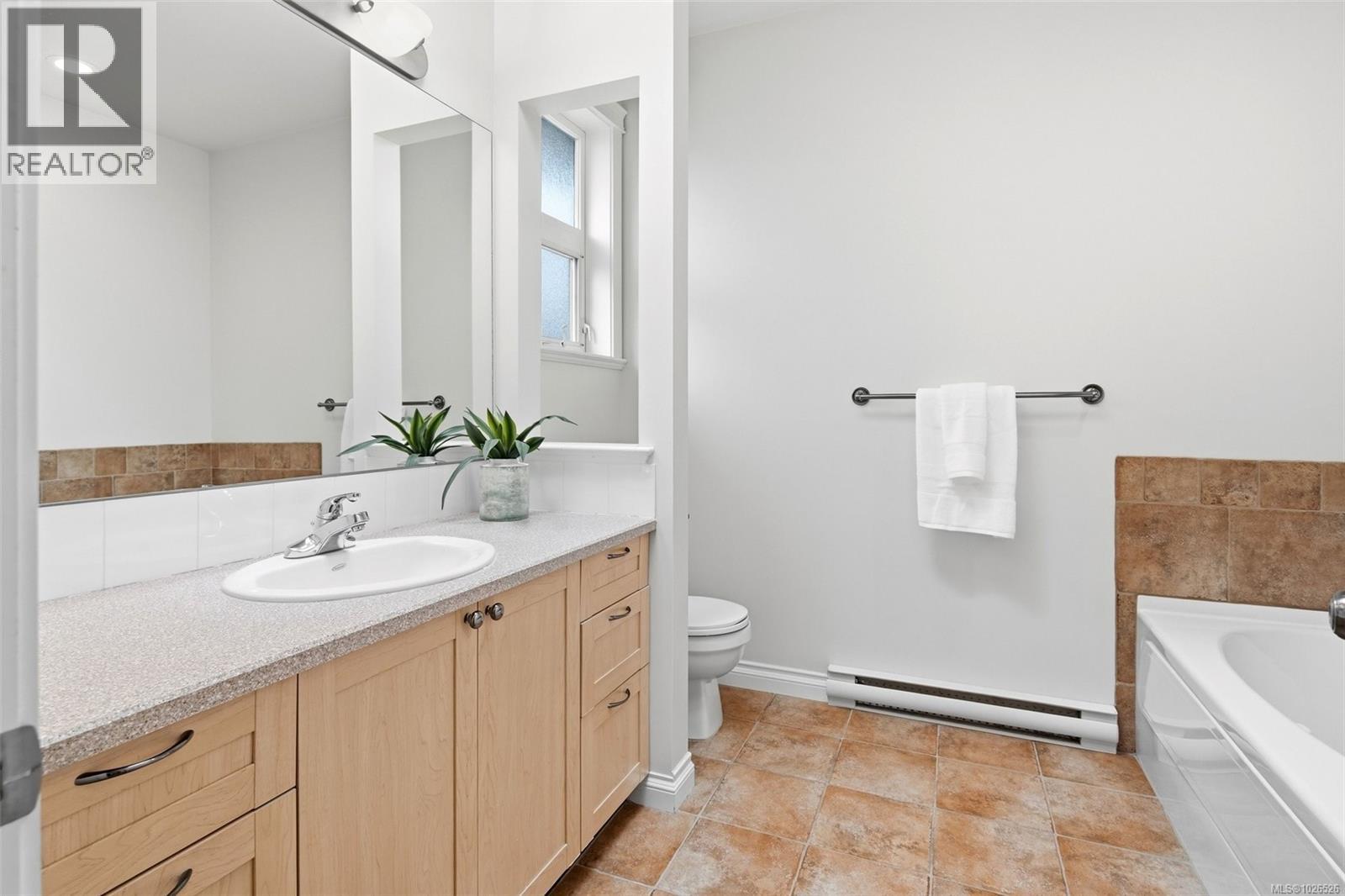 485 Outrigger Loop, Colwood