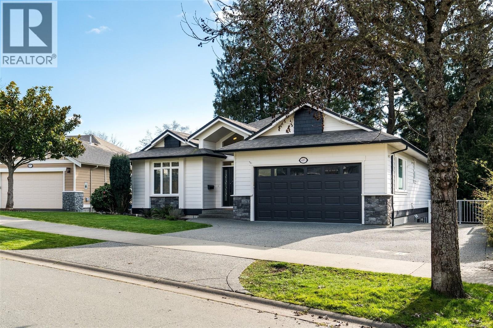 485 Outrigger Loop, Colwood