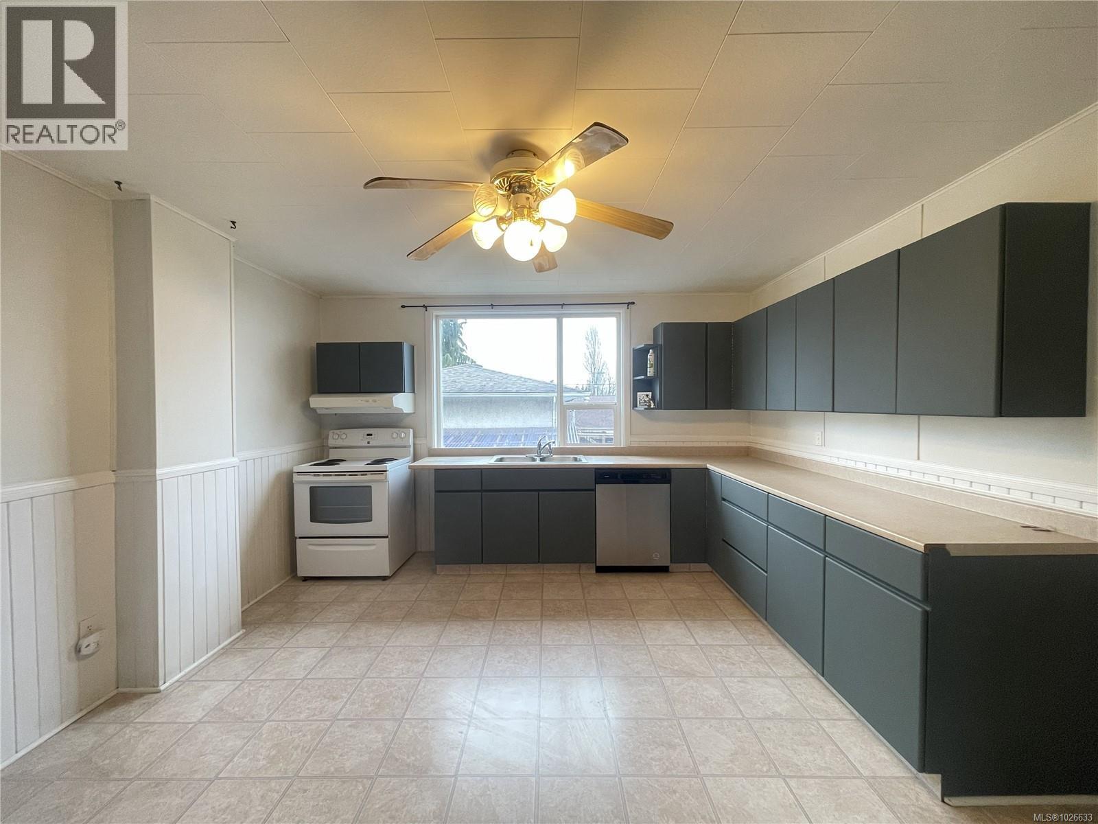 12 Gillespie St - 13