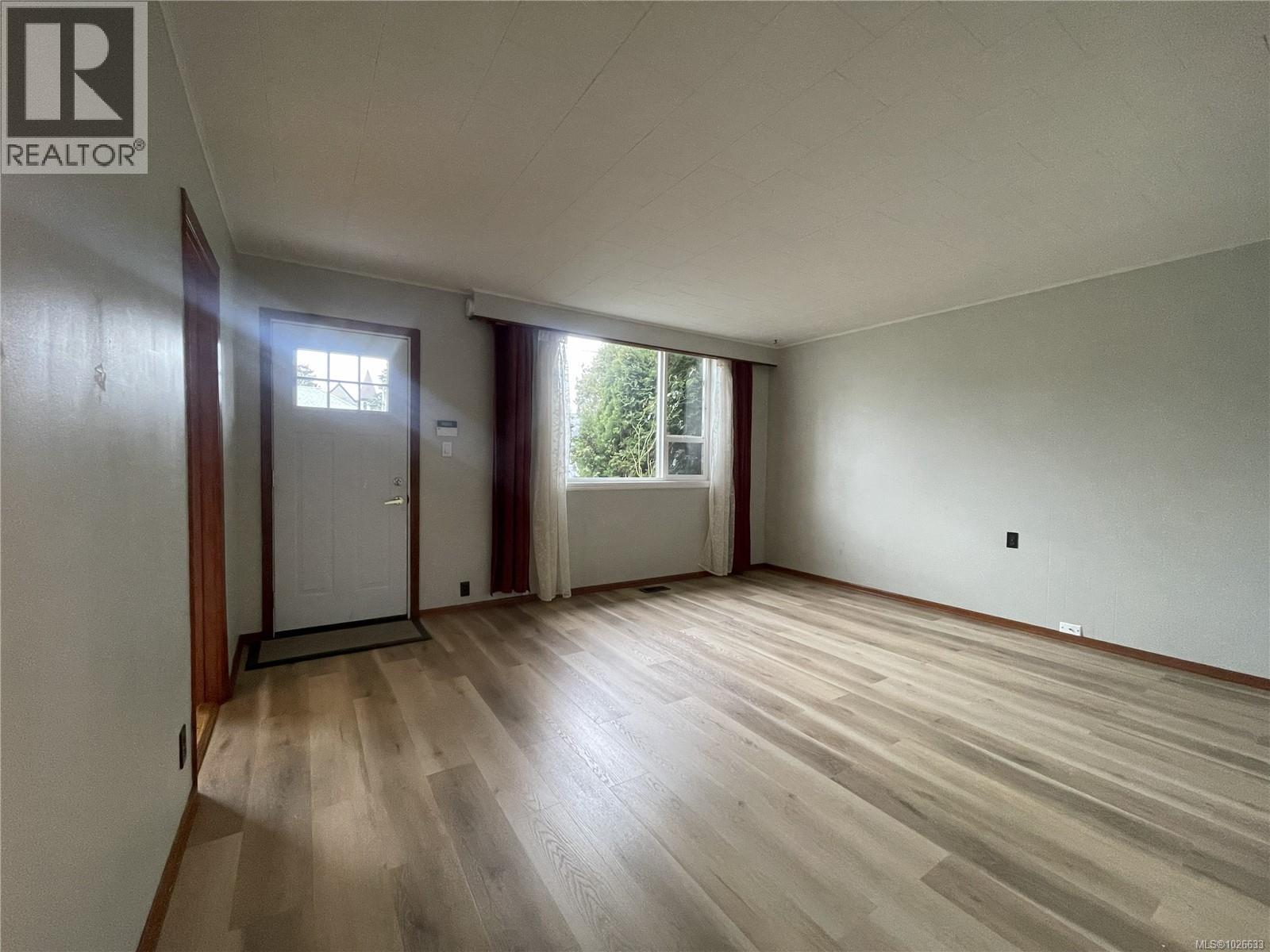 12 Gillespie St - 15