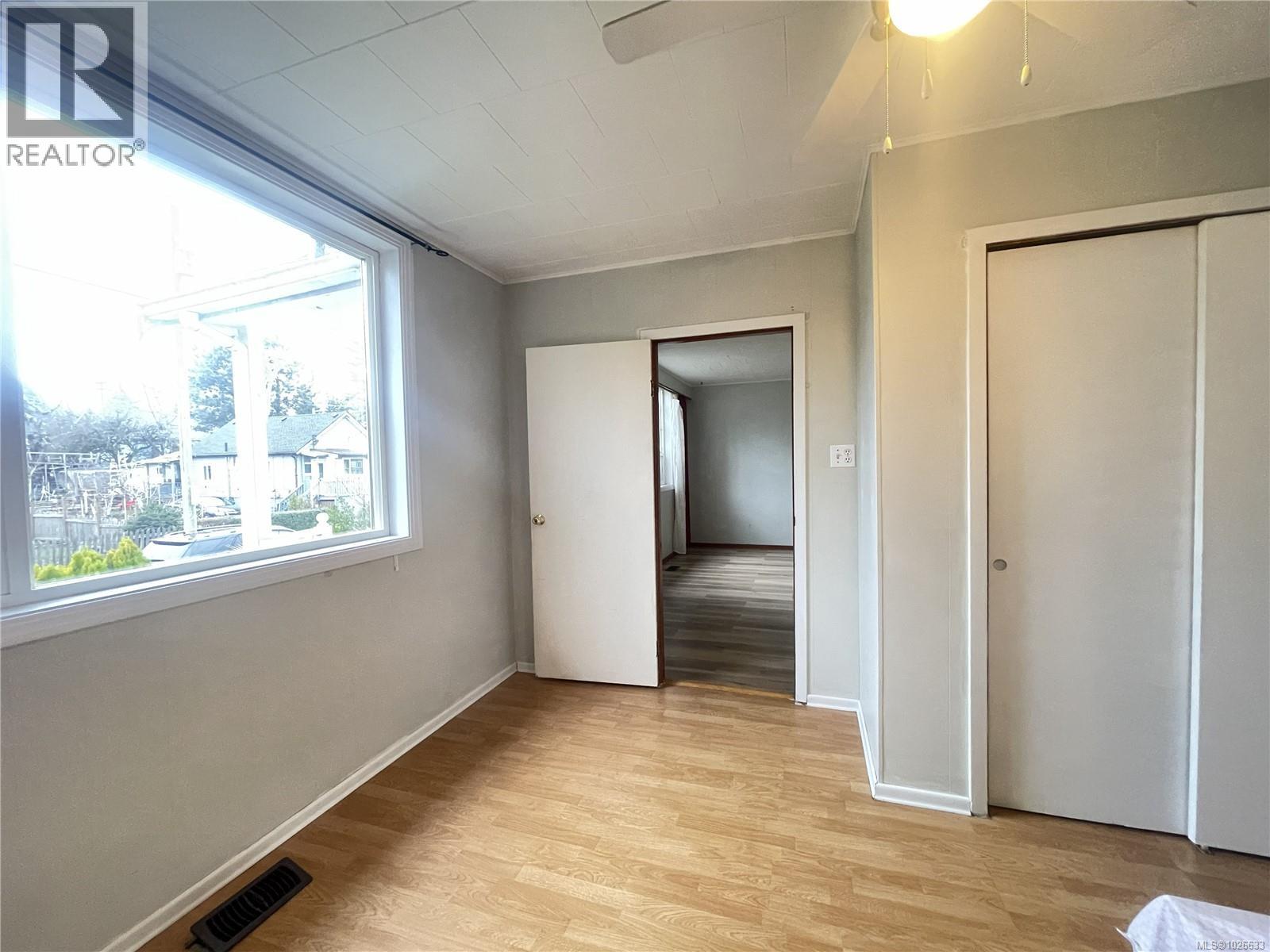 12 Gillespie St - 20