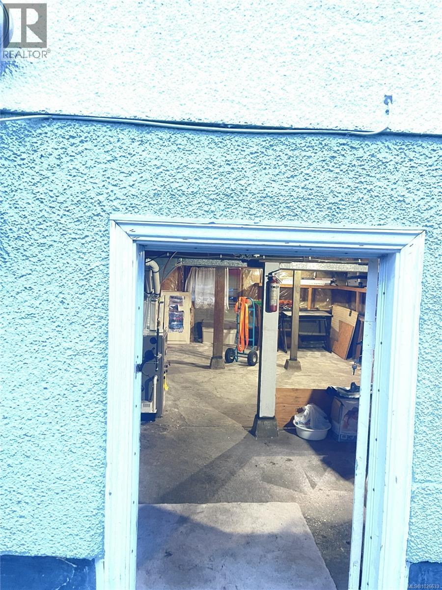 12 Gillespie St - 27