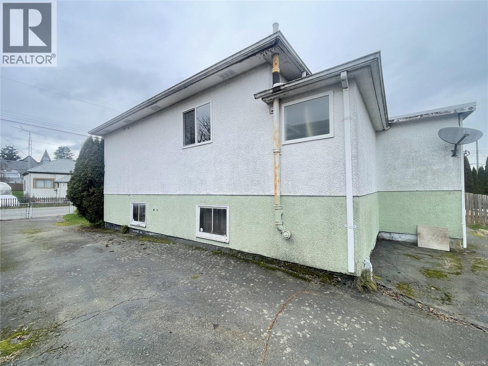 12 Gillespie St - 7