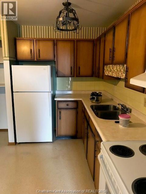 42 PARKVIEW HEIGHTS - 15