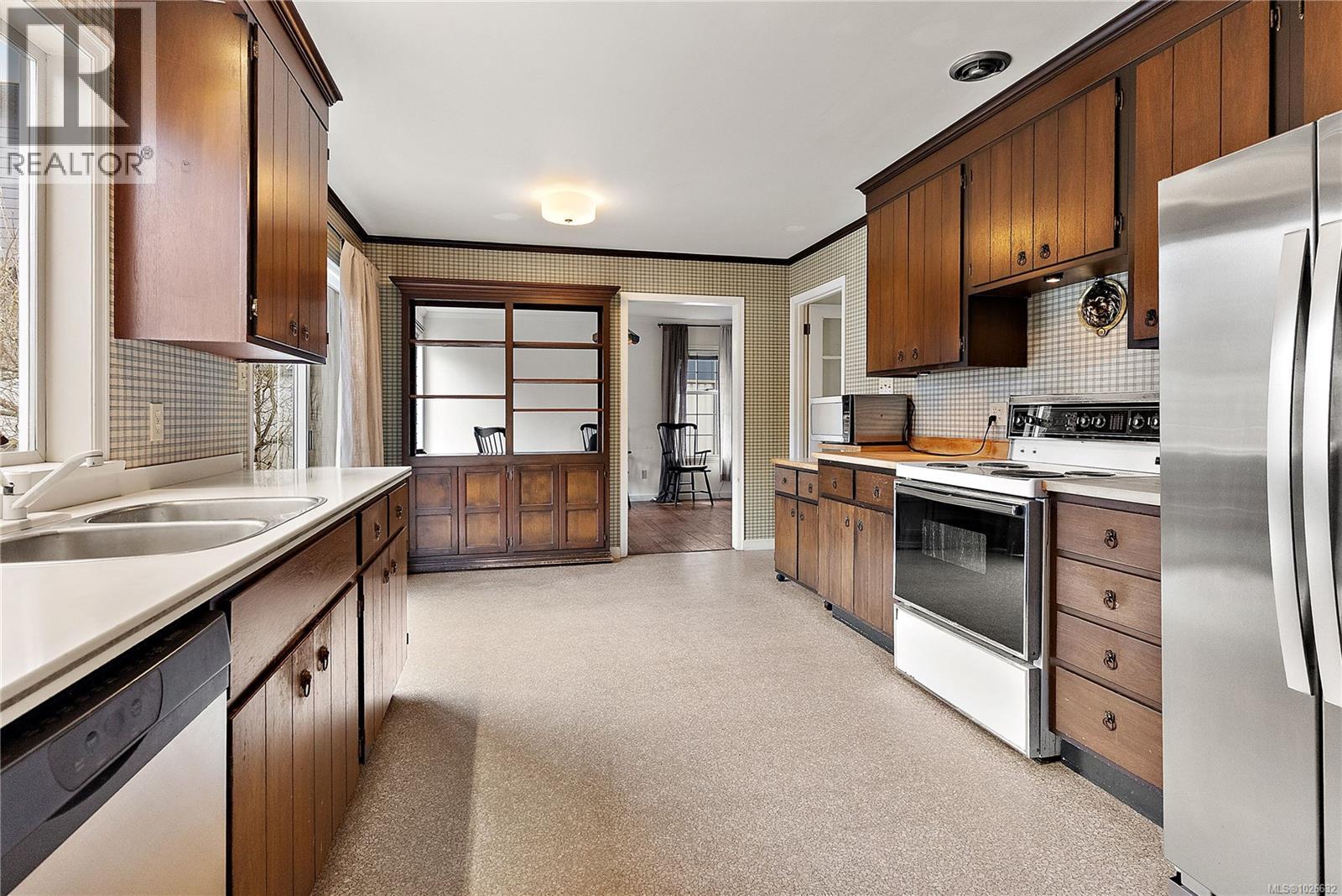  1806 Feltham Road, Saanich