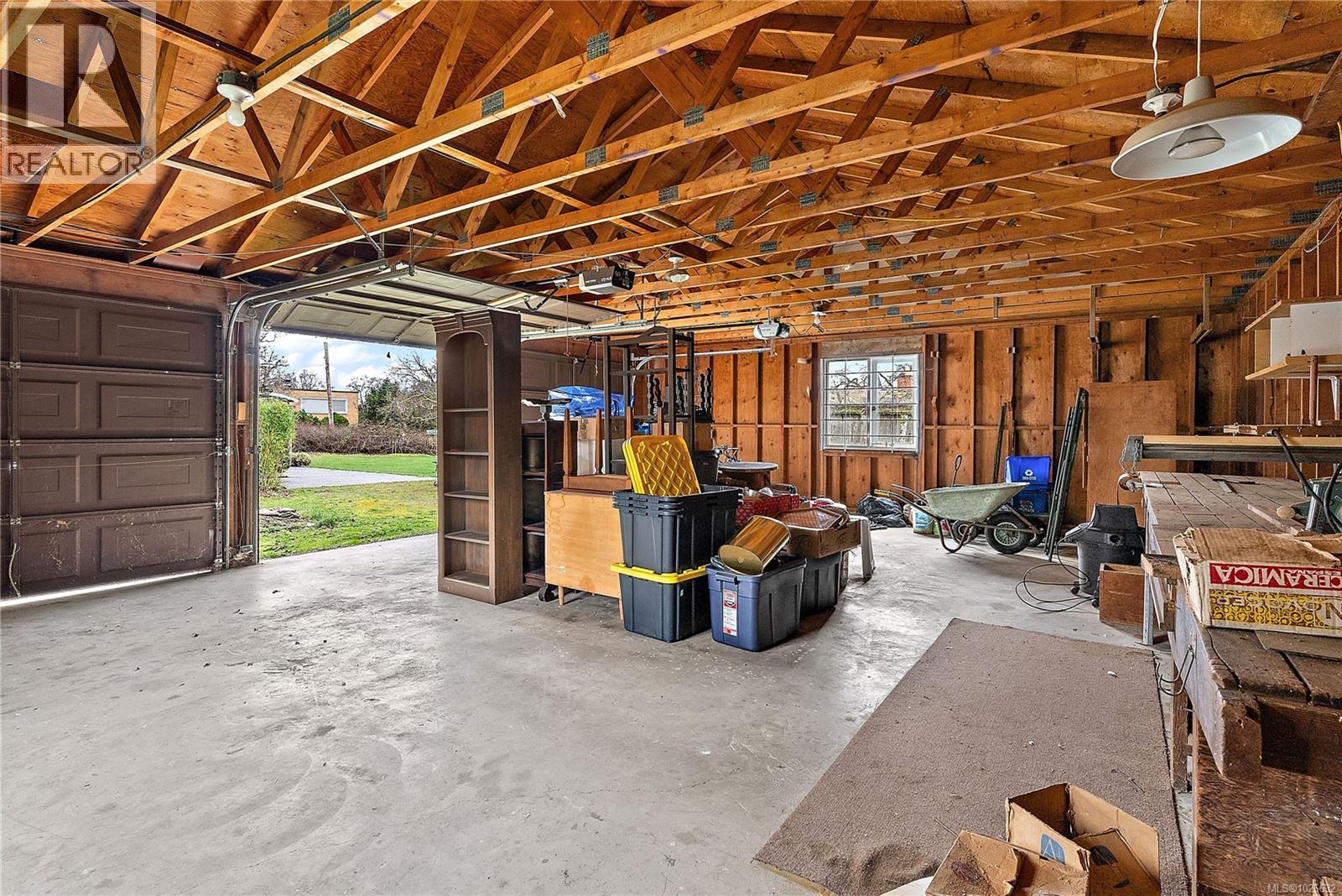  1806 Feltham Road, Saanich