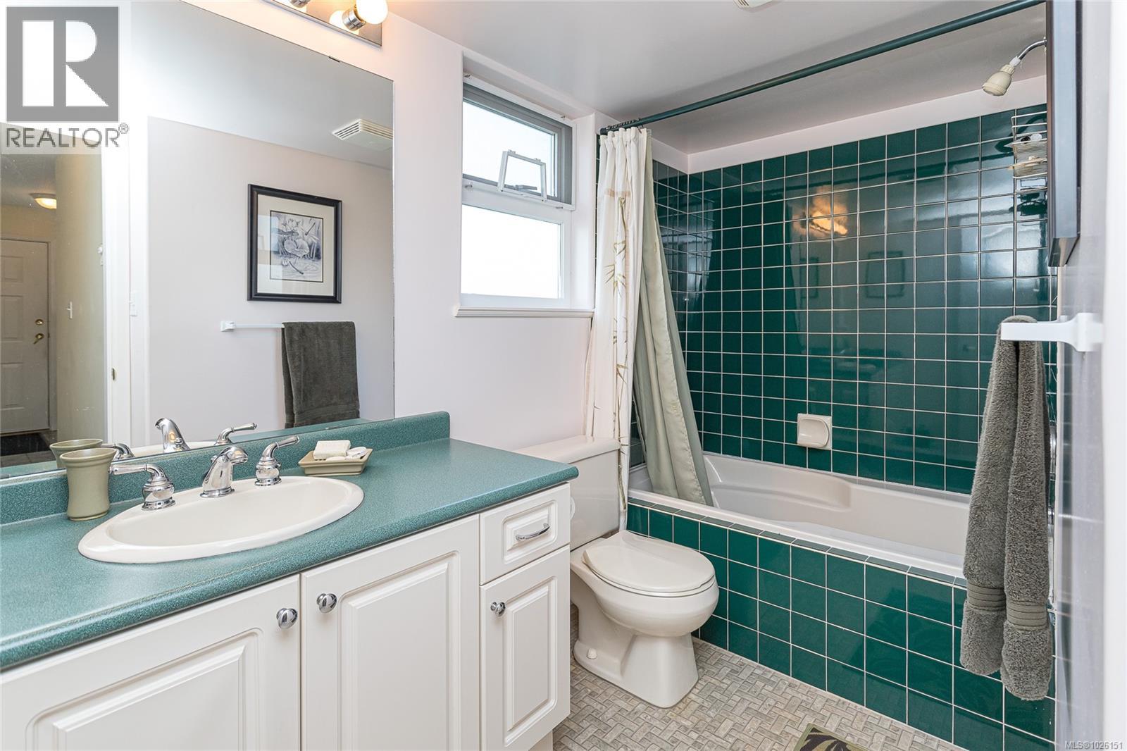  485 Sturdee Street, Esquimalt